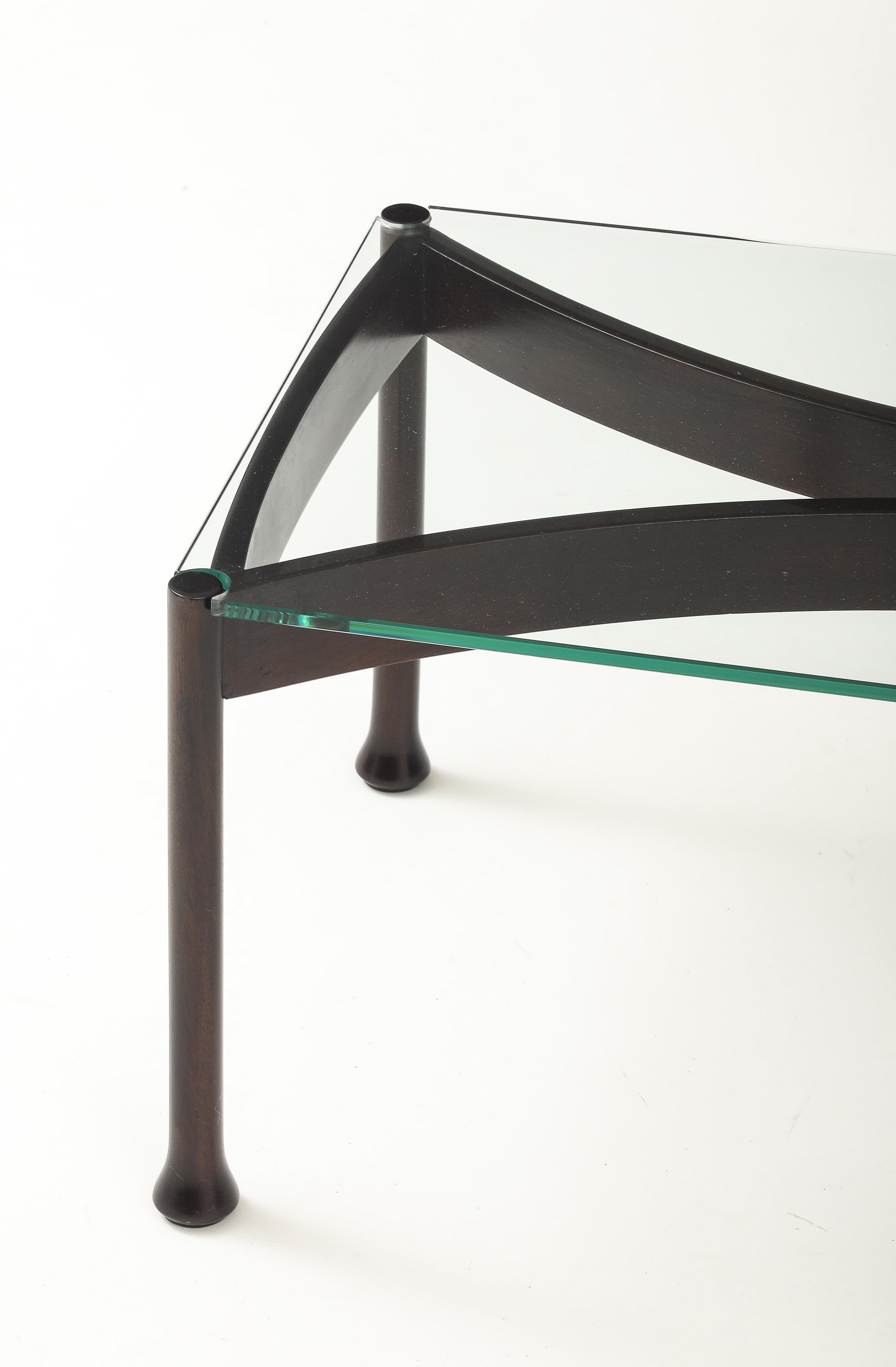 Table basse italienne mi-siècle moderne des années 1960 avec plateau en verre en vente 4