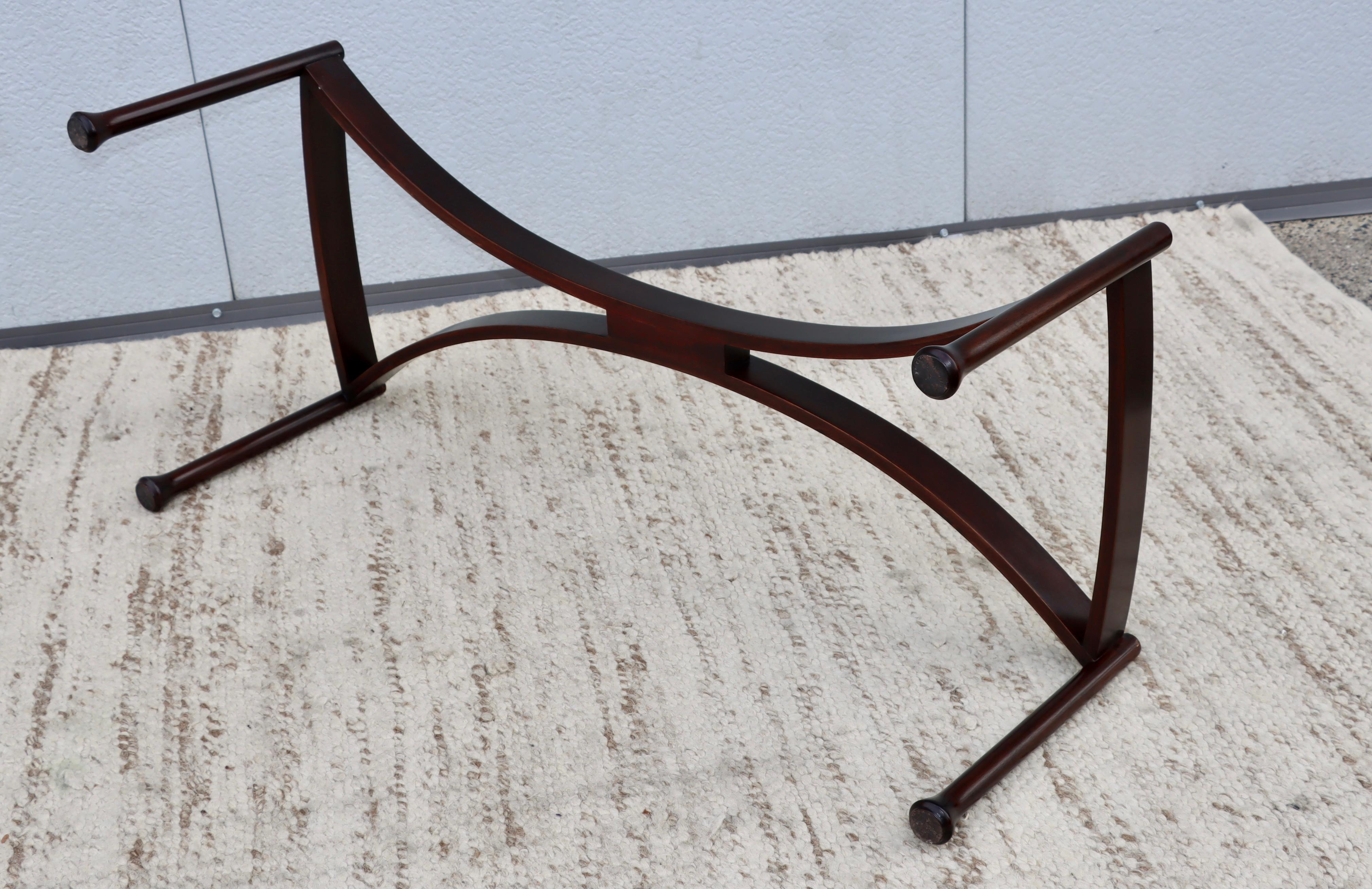 Tavolino da caffè italiano del Mid-Century Modern degli anni '60 con piano in vetro in vendita 7