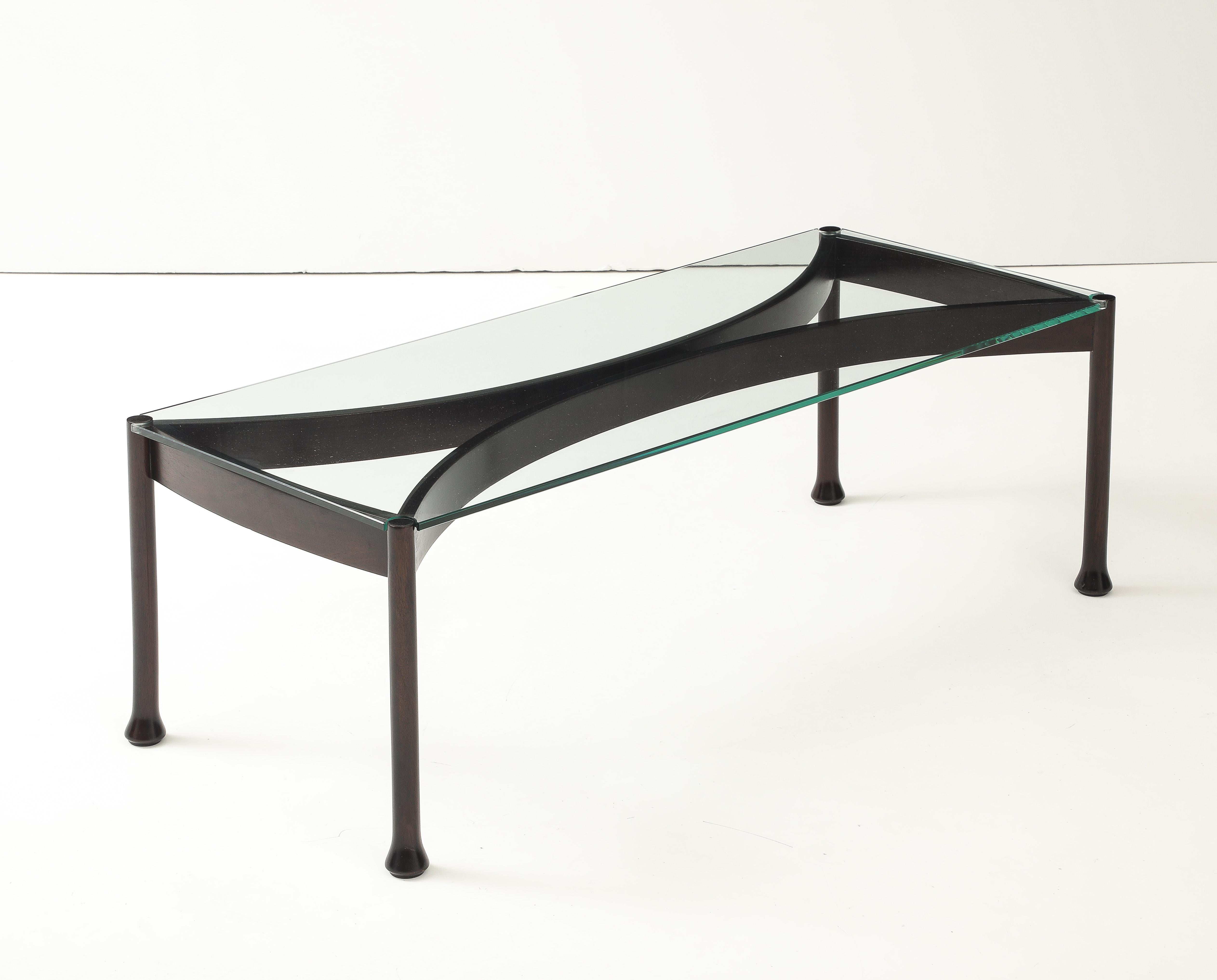 Table basse italienne mi-siècle moderne des années 1960 avec plateau en verre Bon état - En vente à New York, NY