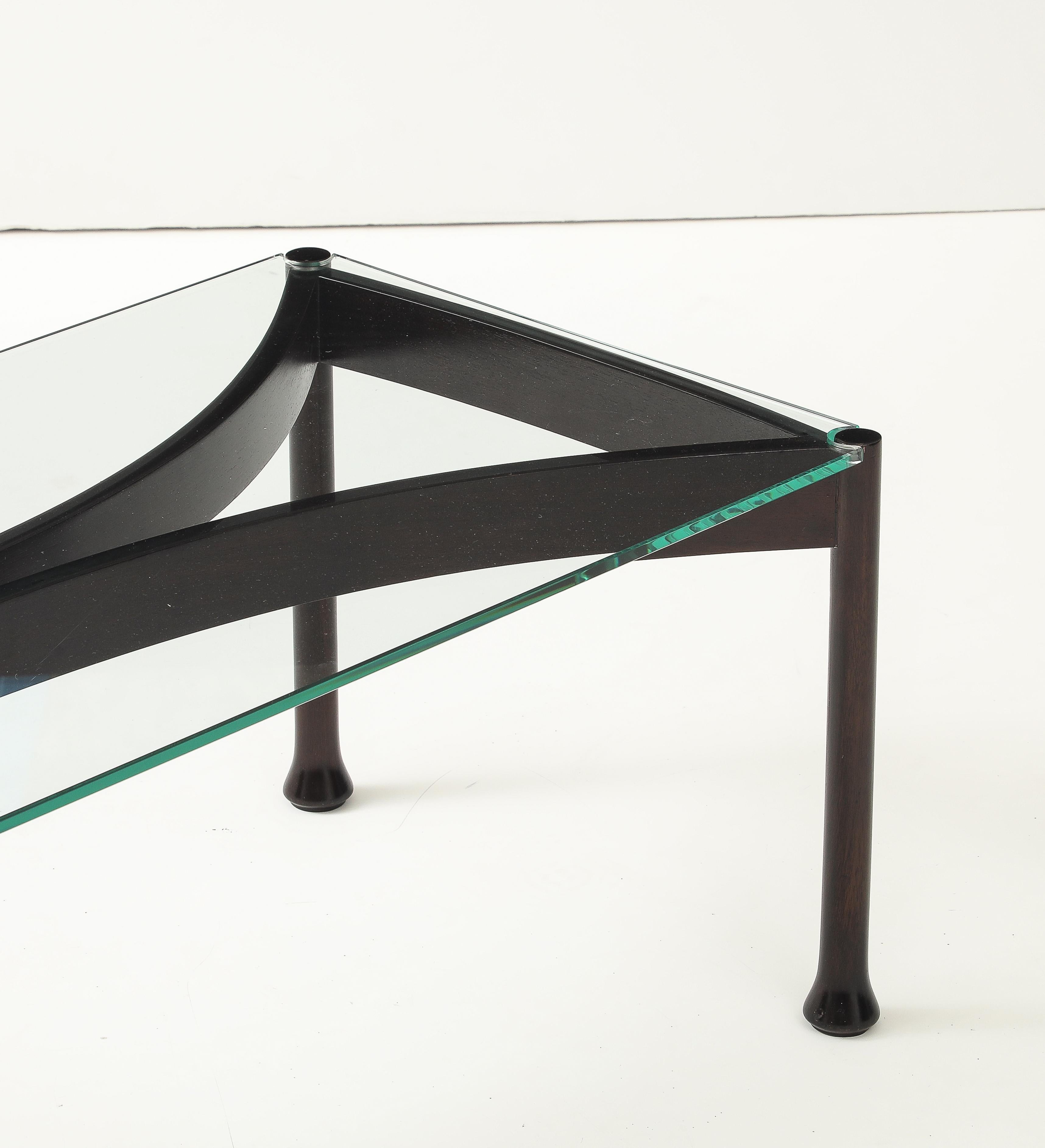 Table basse italienne mi-siècle moderne des années 1960 avec plateau en verre en vente 1