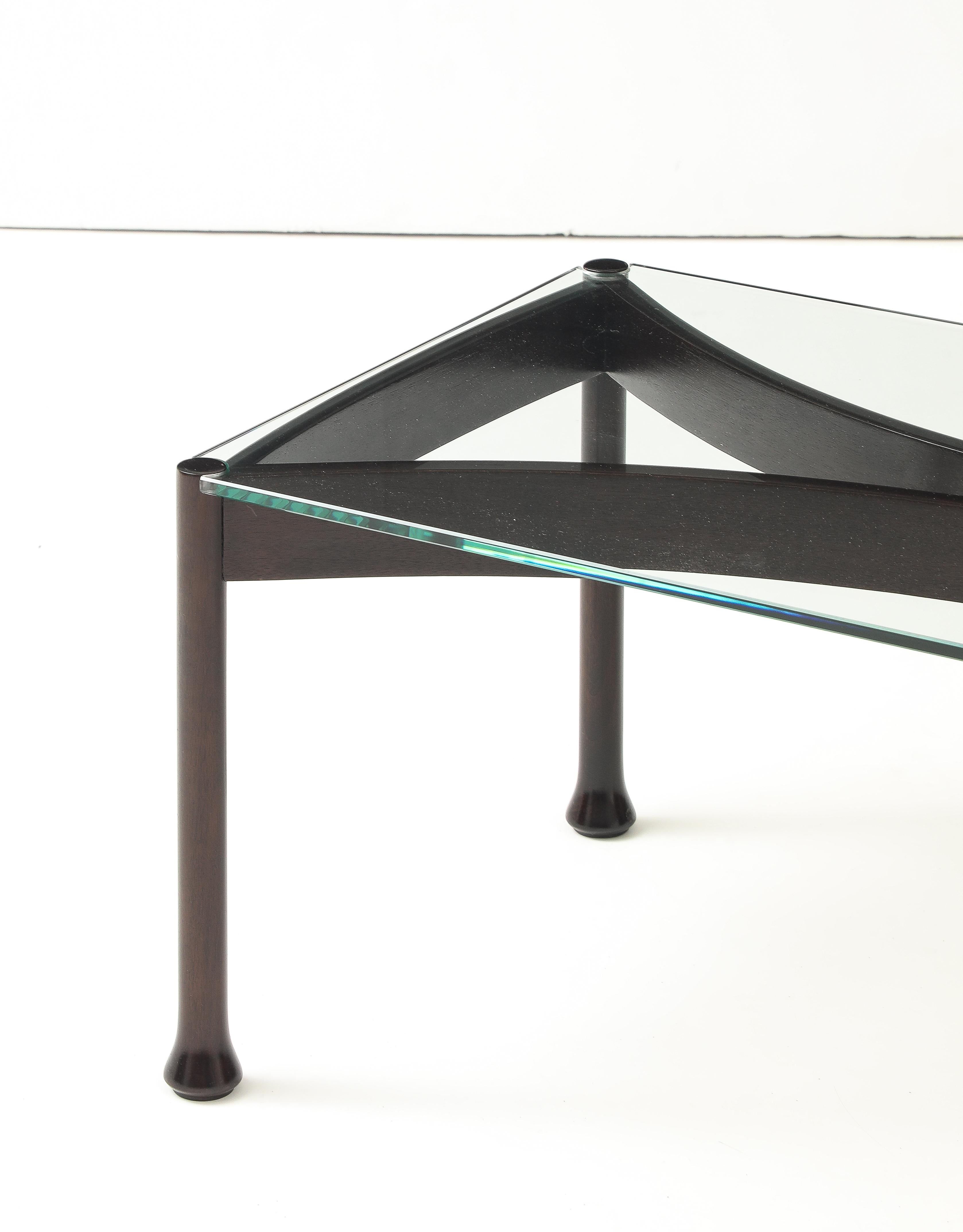 Table basse italienne mi-siècle moderne des années 1960 avec plateau en verre en vente 3