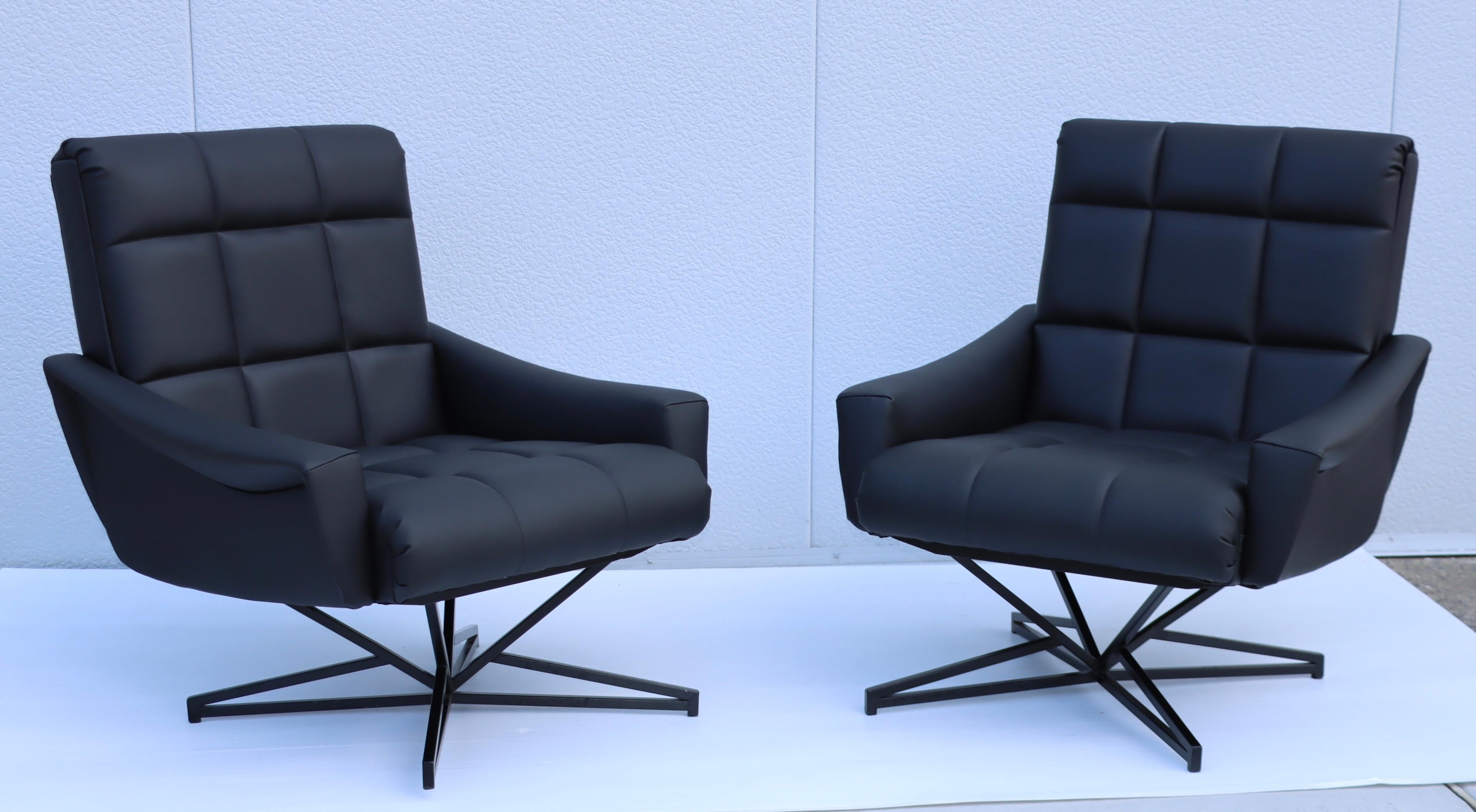 Mid-20th Century 1960's Mid-Century Modern Italian Lounge Chairs by Forma Nova