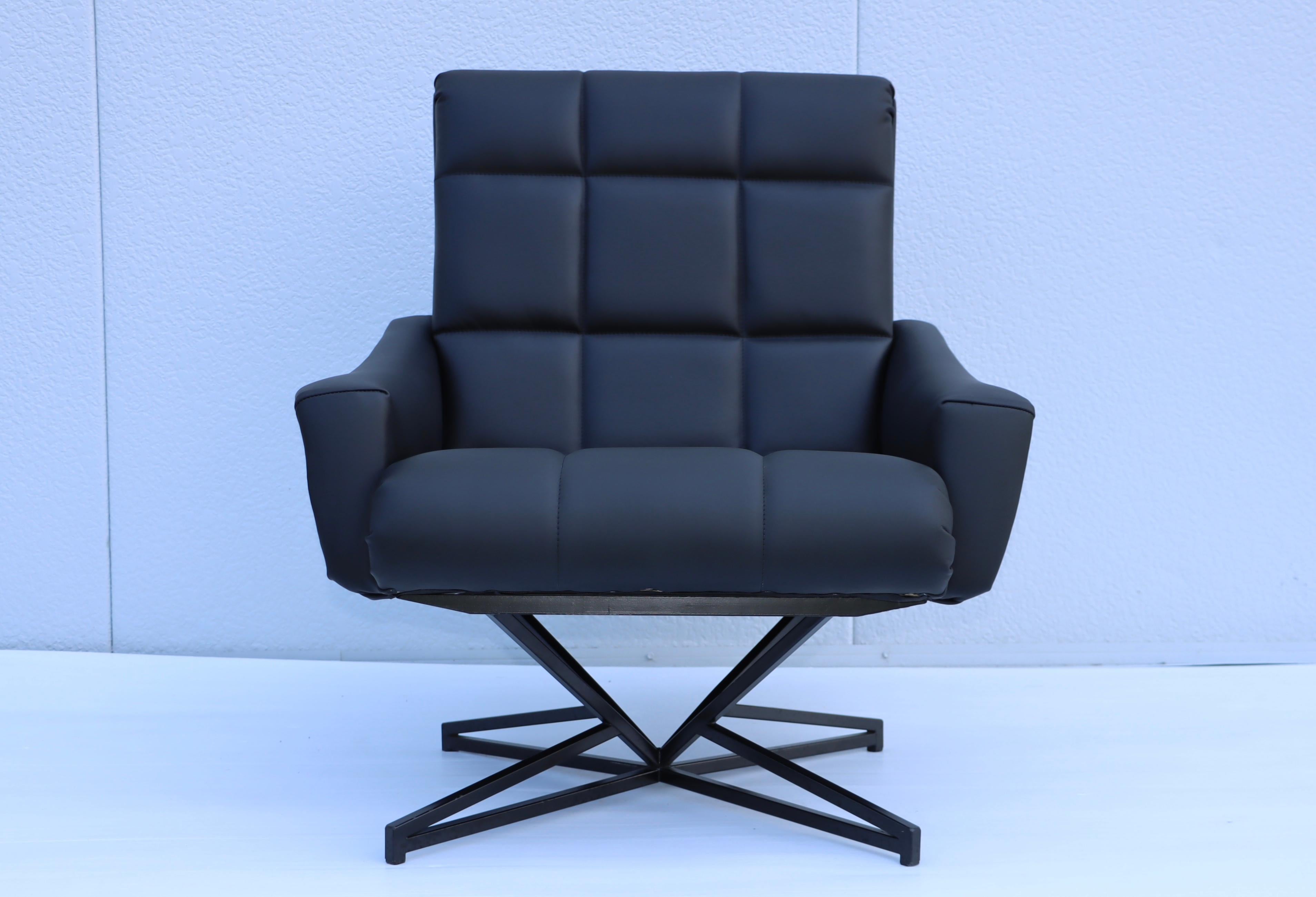 1960's Mid-Century Modern Italian Lounge Chairs by Forma Nova 1