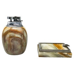 Ensemble à fumer italien en onyx des années 1960, de style « Mid-Century Modern », avec briquet de table et cendrier