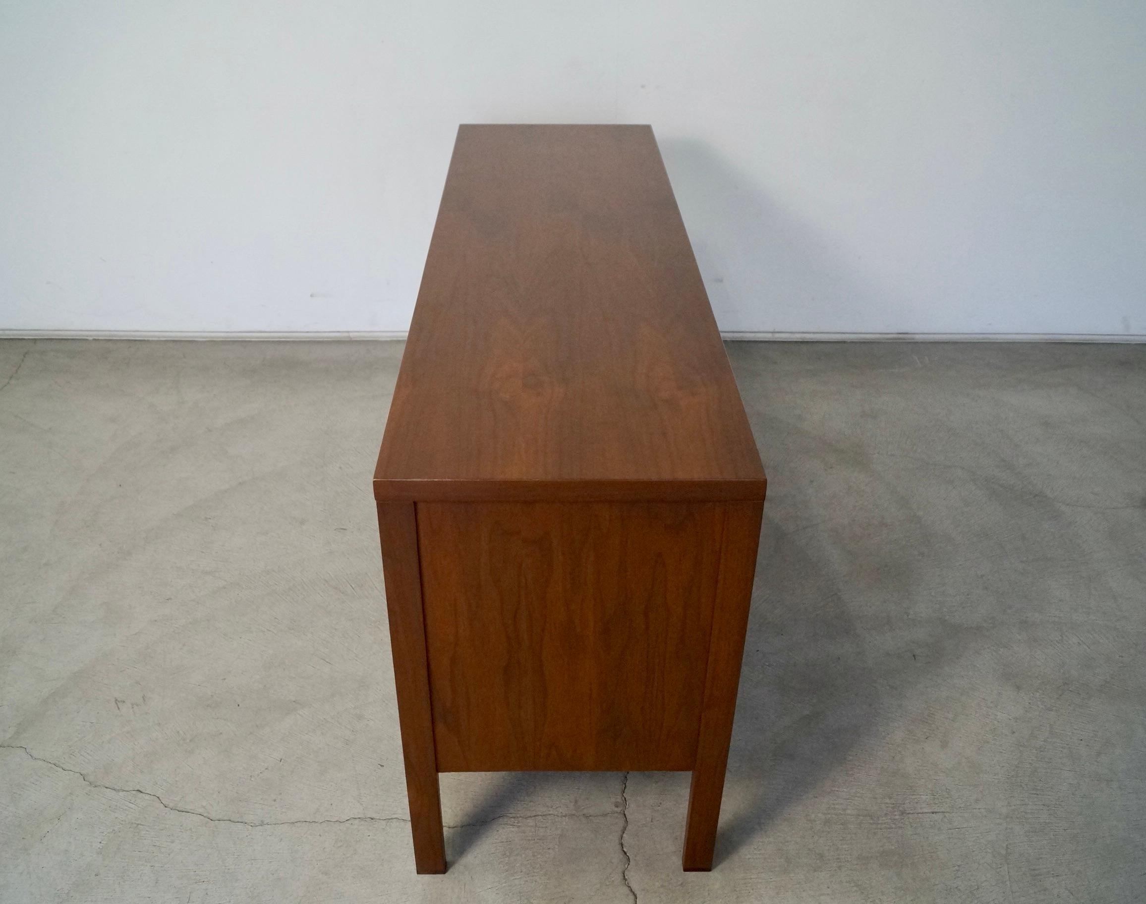 1960s Mid-Century Modern Jens Risom Style Walnut Credenza / Sideboard 5