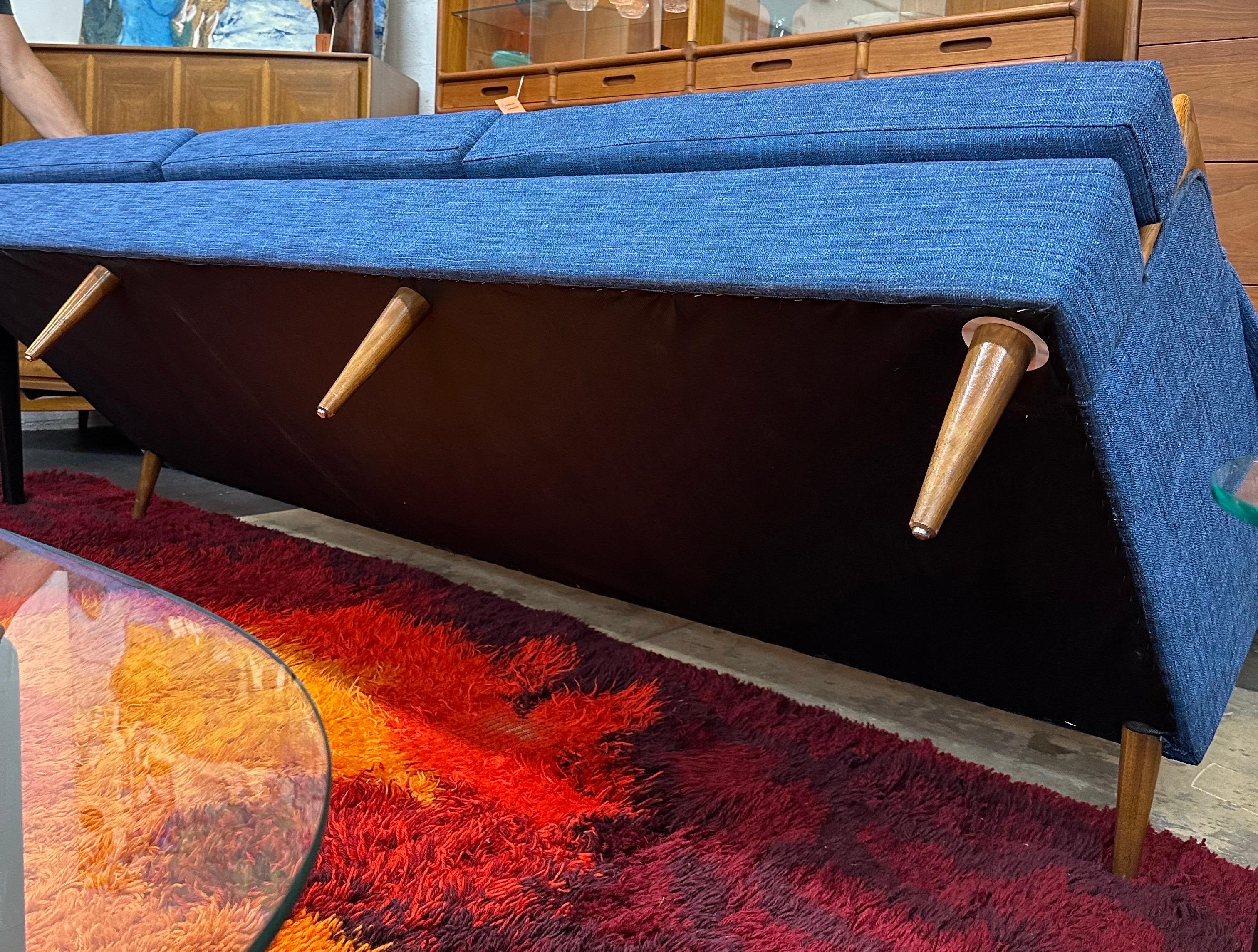 Mid Century Modern Kroehler Avant Fully Restored Sofa 3