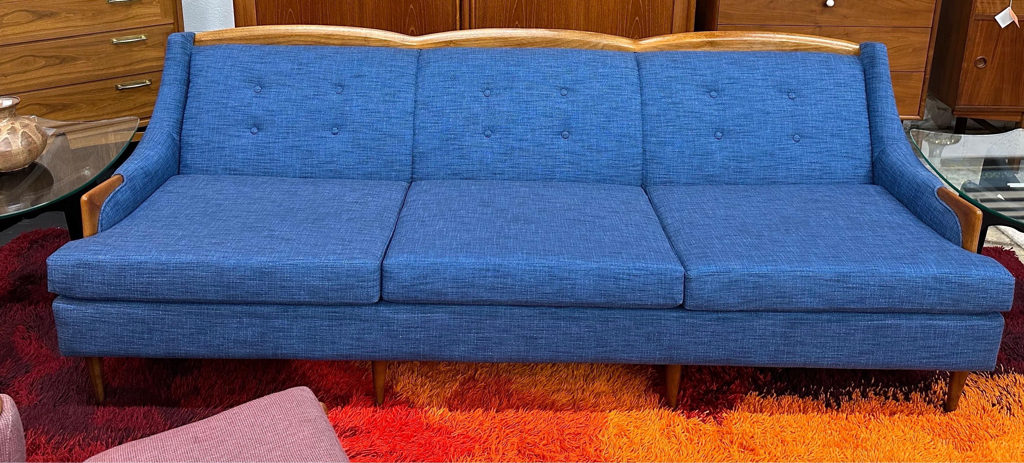 Mid Century Modern Kroehler Avant Fully Restored Sofa 4