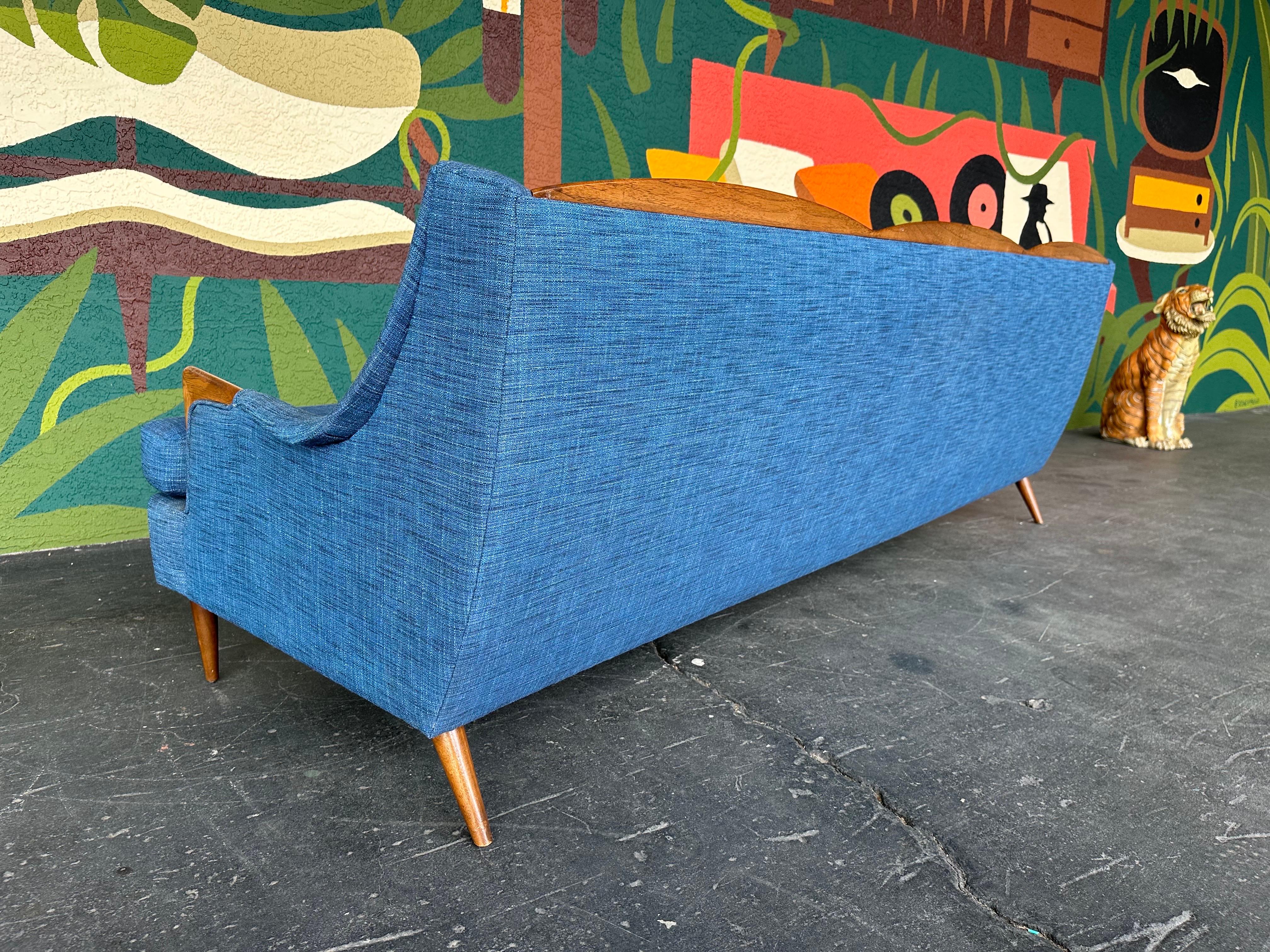 20th Century Mid Century Modern Kroehler Avant Fully Restored Sofa