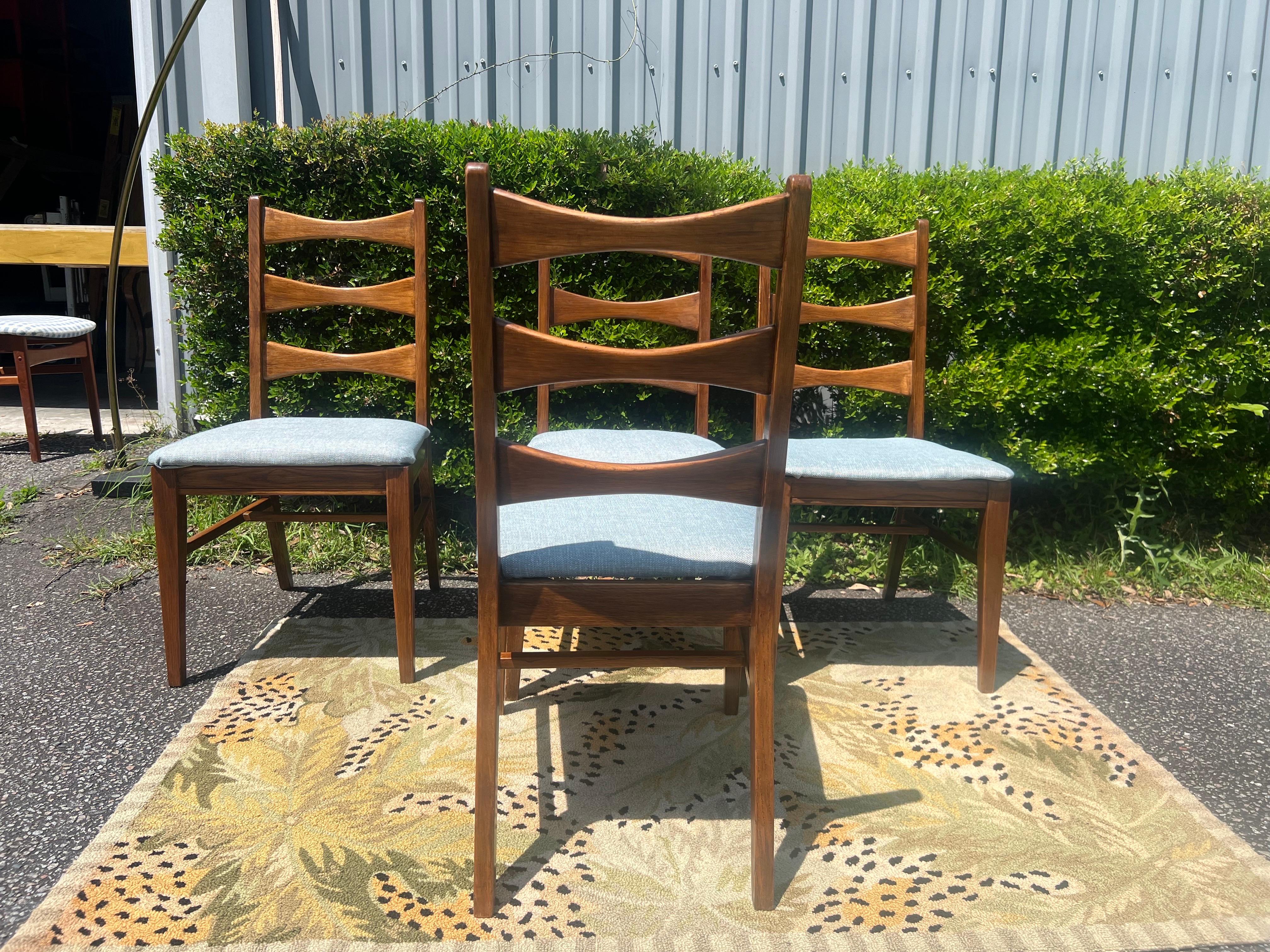 1960s Mid-Century Modern Lane Rhythm Style Dining Chairs - Set of 4 In Good Condition In Charleston, SC