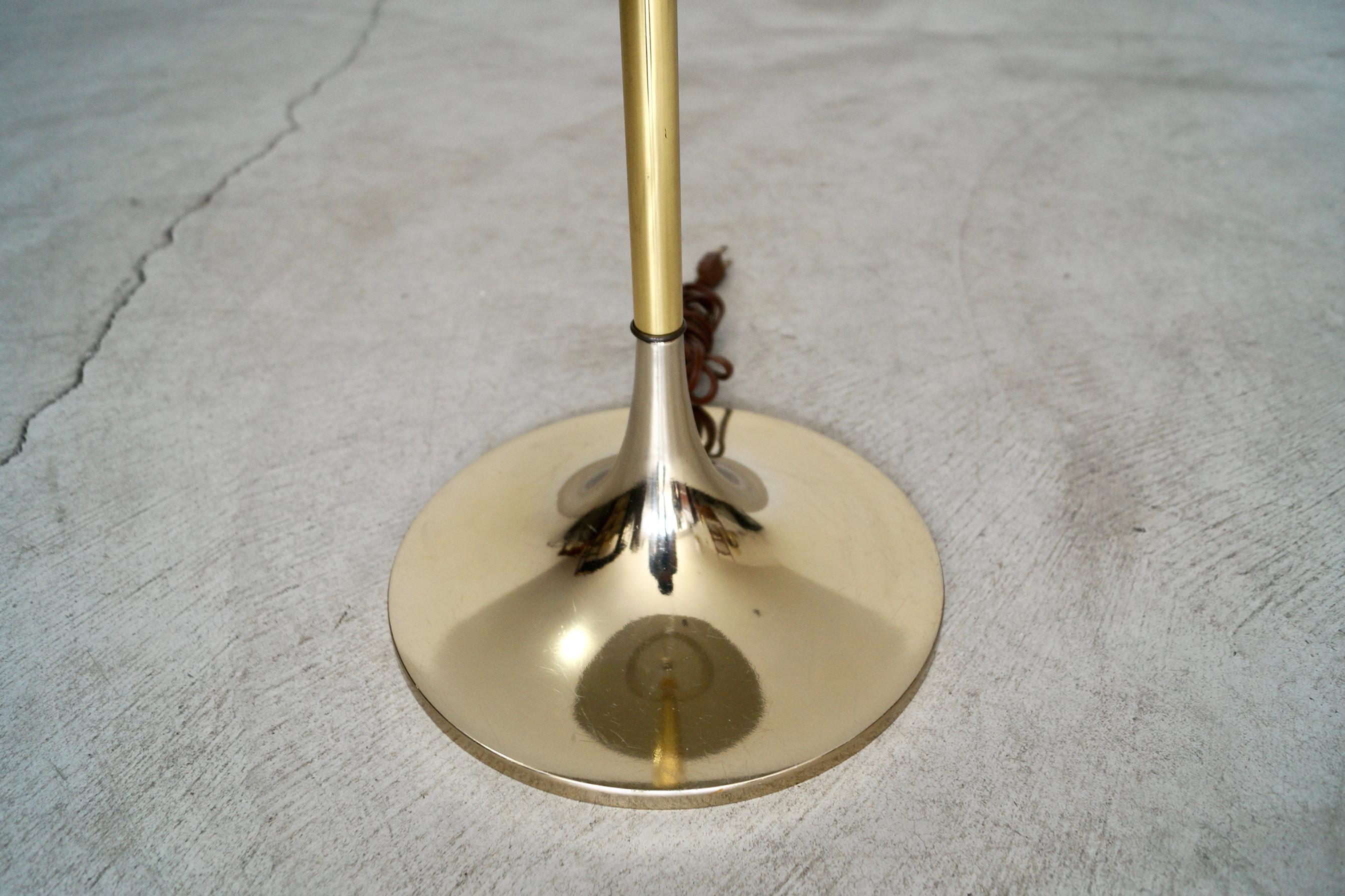 Mid-20th Century 1960's Mid-Century Modern Laurel Lighting Tulip Brass & Smoked Glass Floor Lamp For Sale