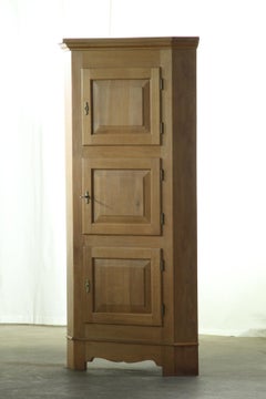 1960s Mid-Century Modern Light Oak Corner Cabinet, Brutalist Kjærnulf style