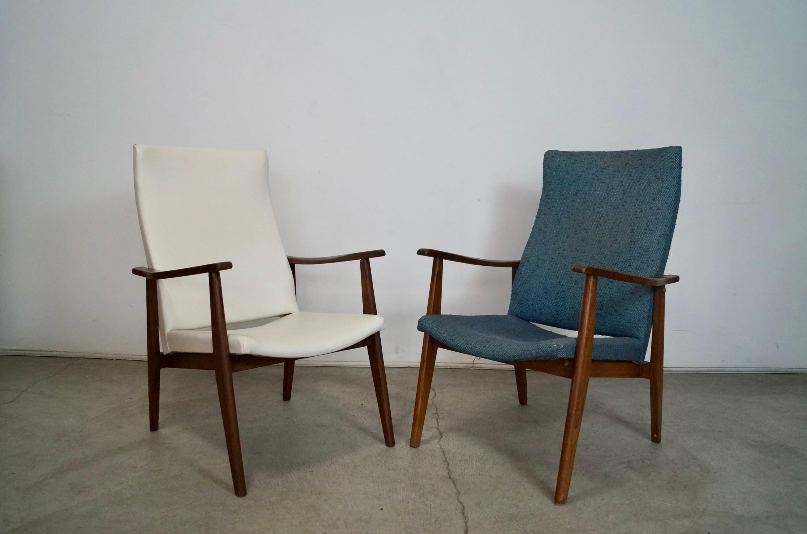 1960's Mid-Century Modern Lounge Armchairs - a Pair For Sale 4