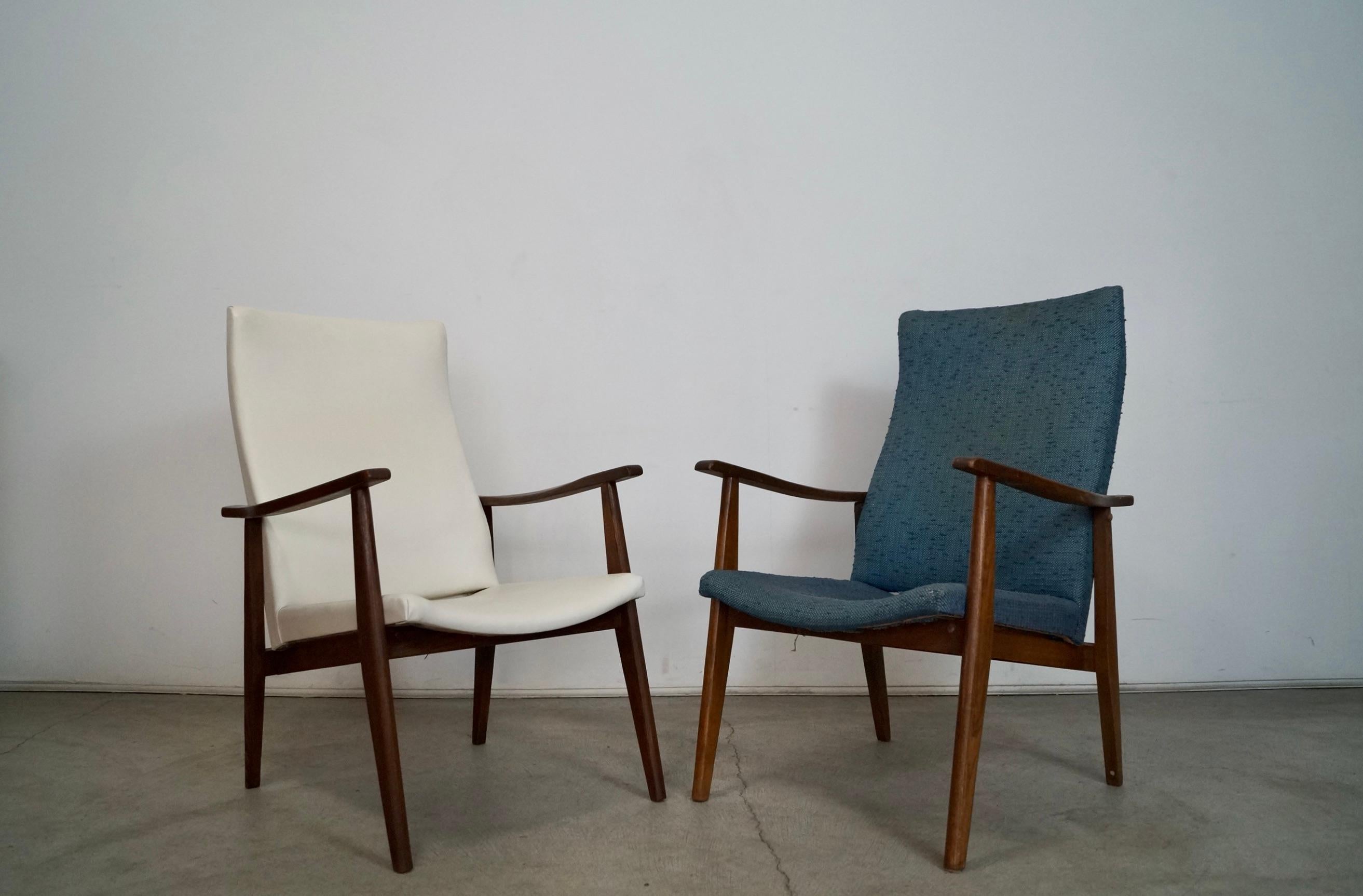 1960's Mid-Century Modern Lounge Armchairs - a Pair For Sale 5