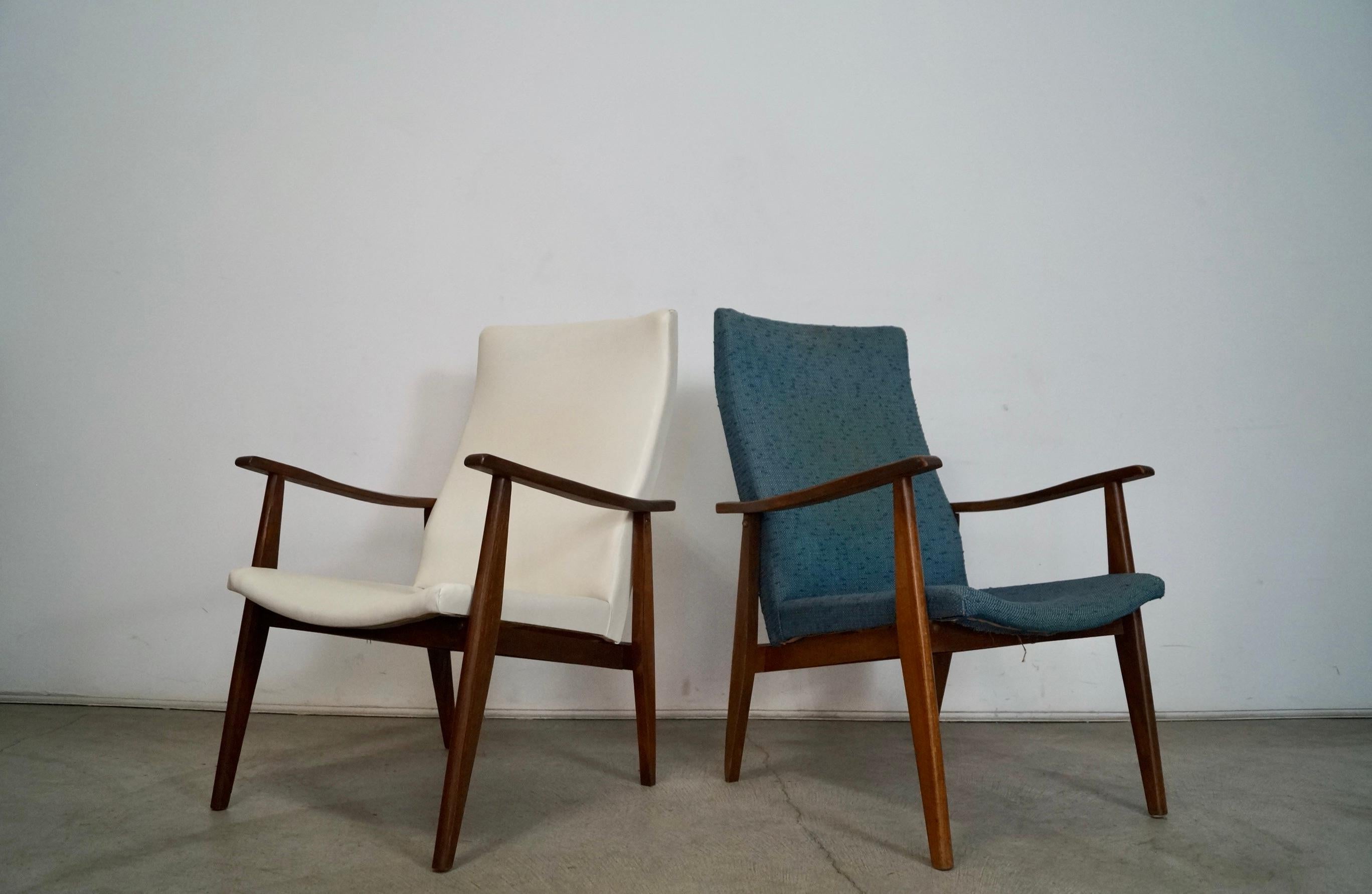 American 1960's Mid-Century Modern Lounge Armchairs - a Pair For Sale