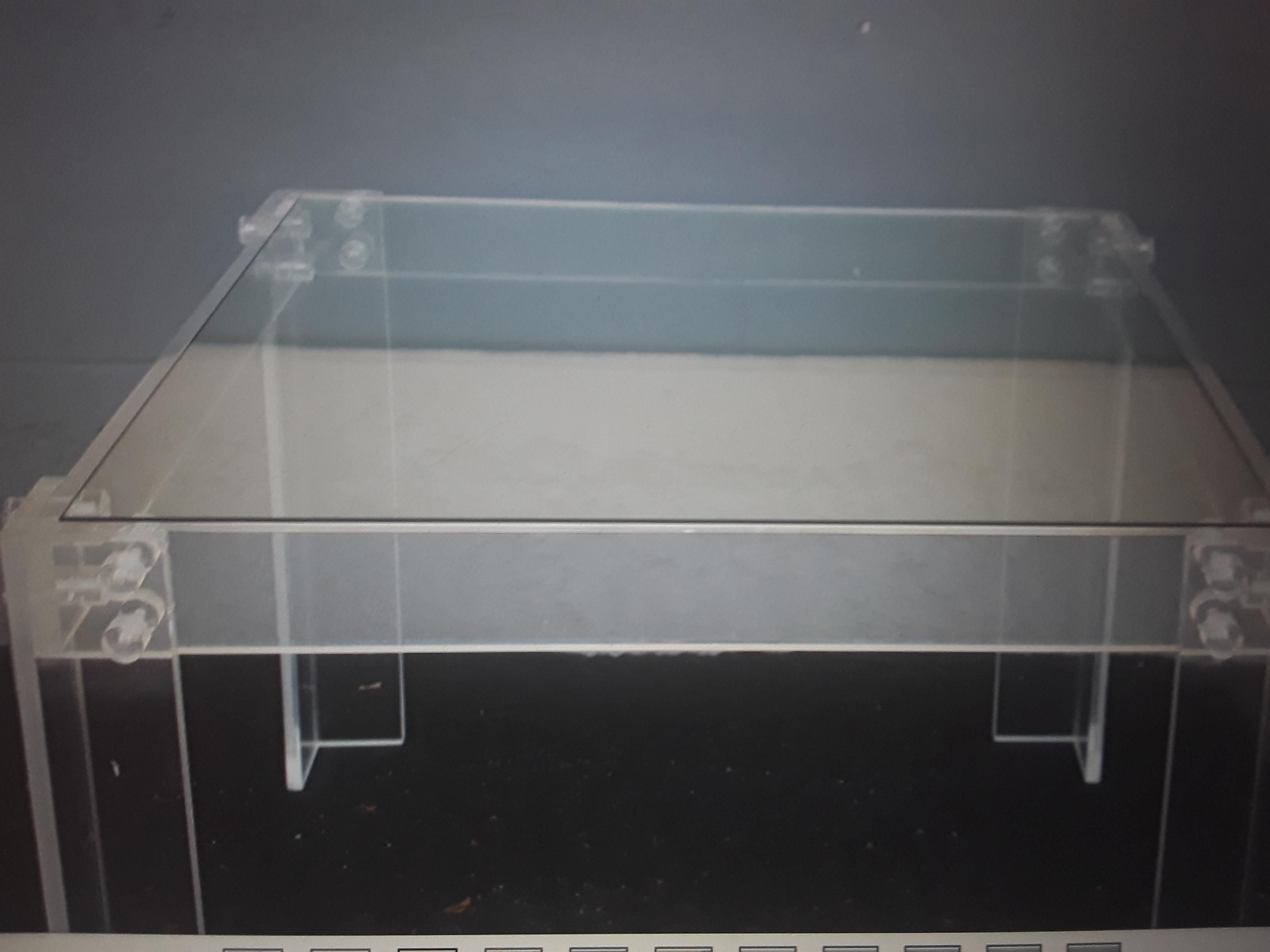 1960's Mid Century Modern Lucite  Dining Table For Sale 5