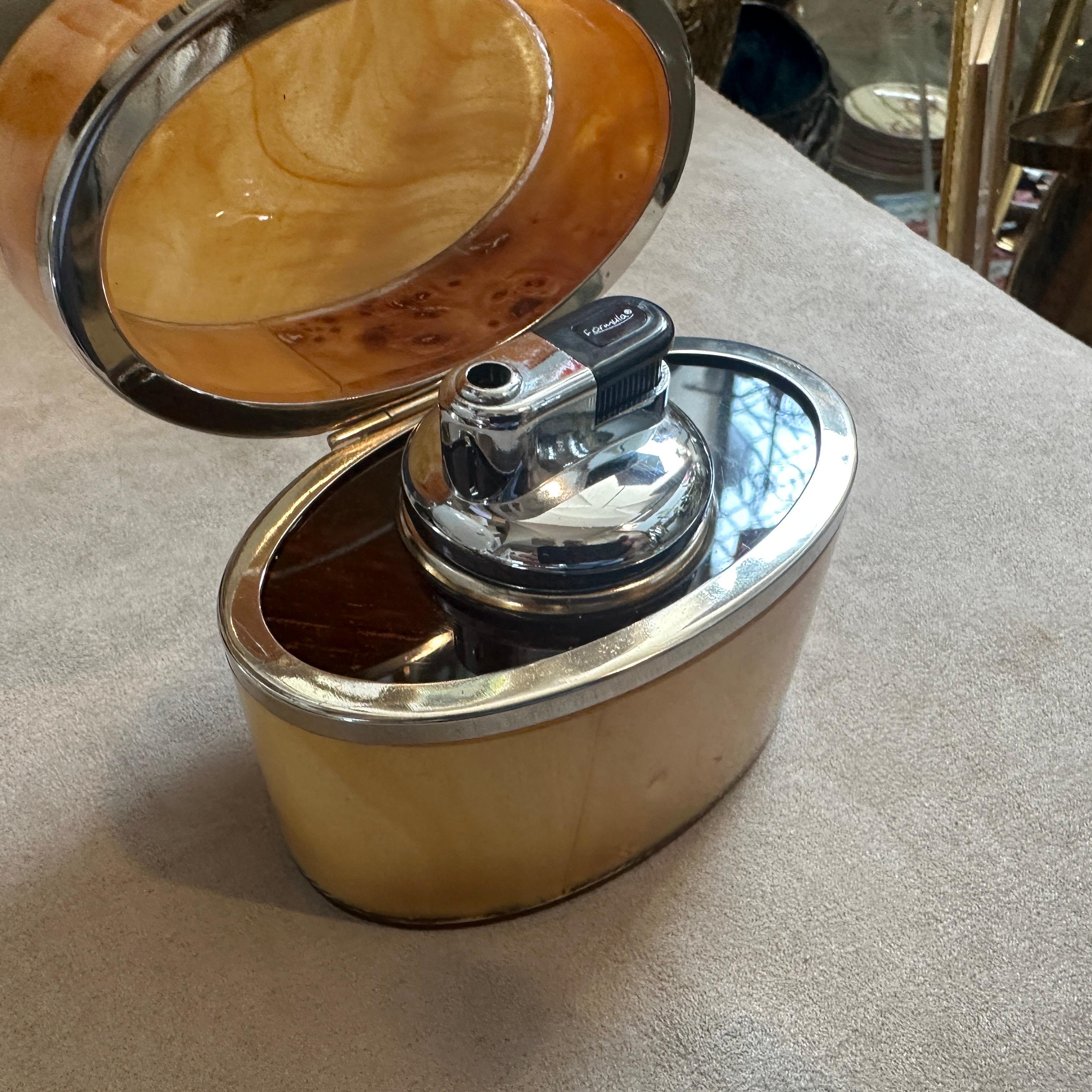 1960s MId-Century Modern Lucite Oval Italian Table Lighter Lighter 5