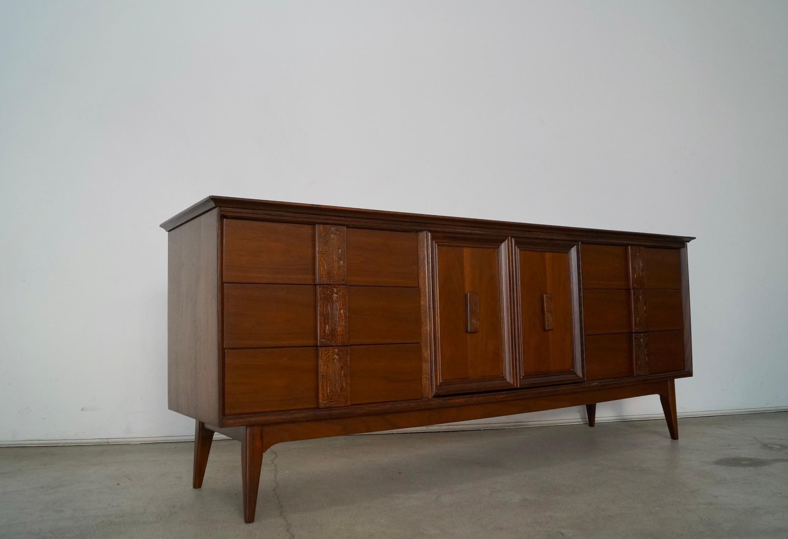 1960s Mid-Century Modern Mayan Revival Dresser For Sale 2