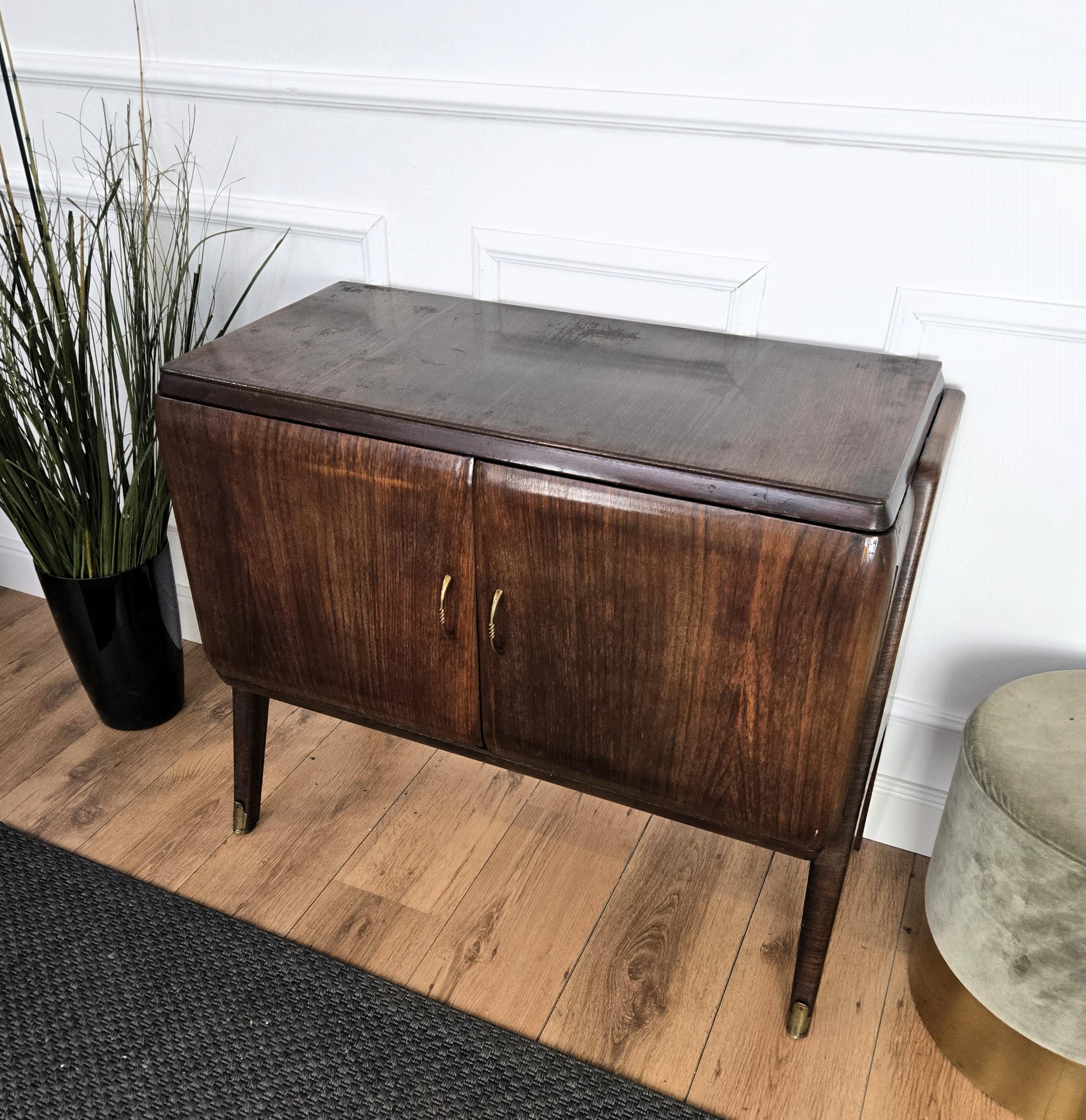 1960s Mid-Century Modern MCM Italian Walnut Wood and Brass Dry Bar Cabinet 6