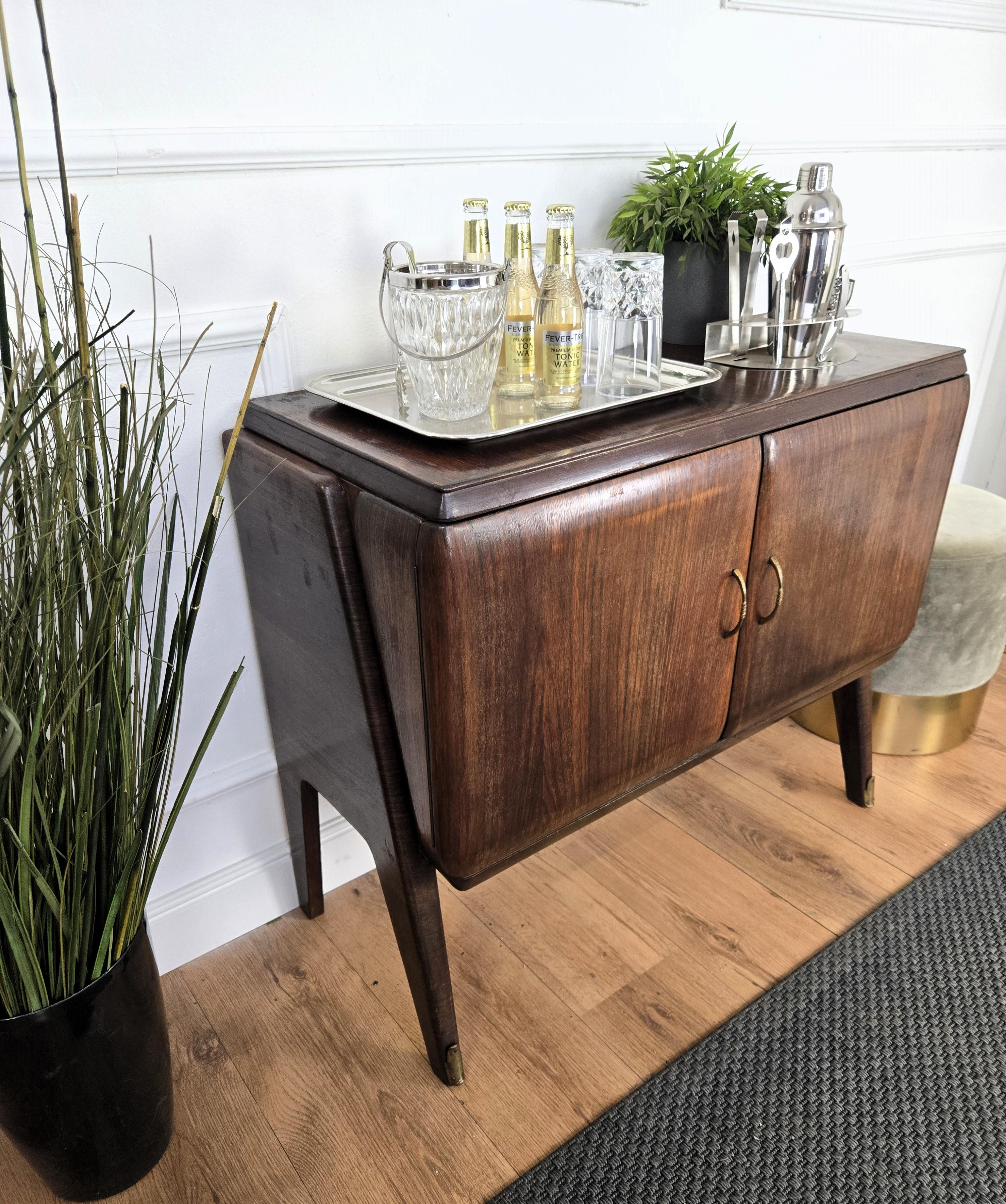 1960s Mid-Century Modern MCM Italian Walnut Wood and Brass Dry Bar Cabinet 3