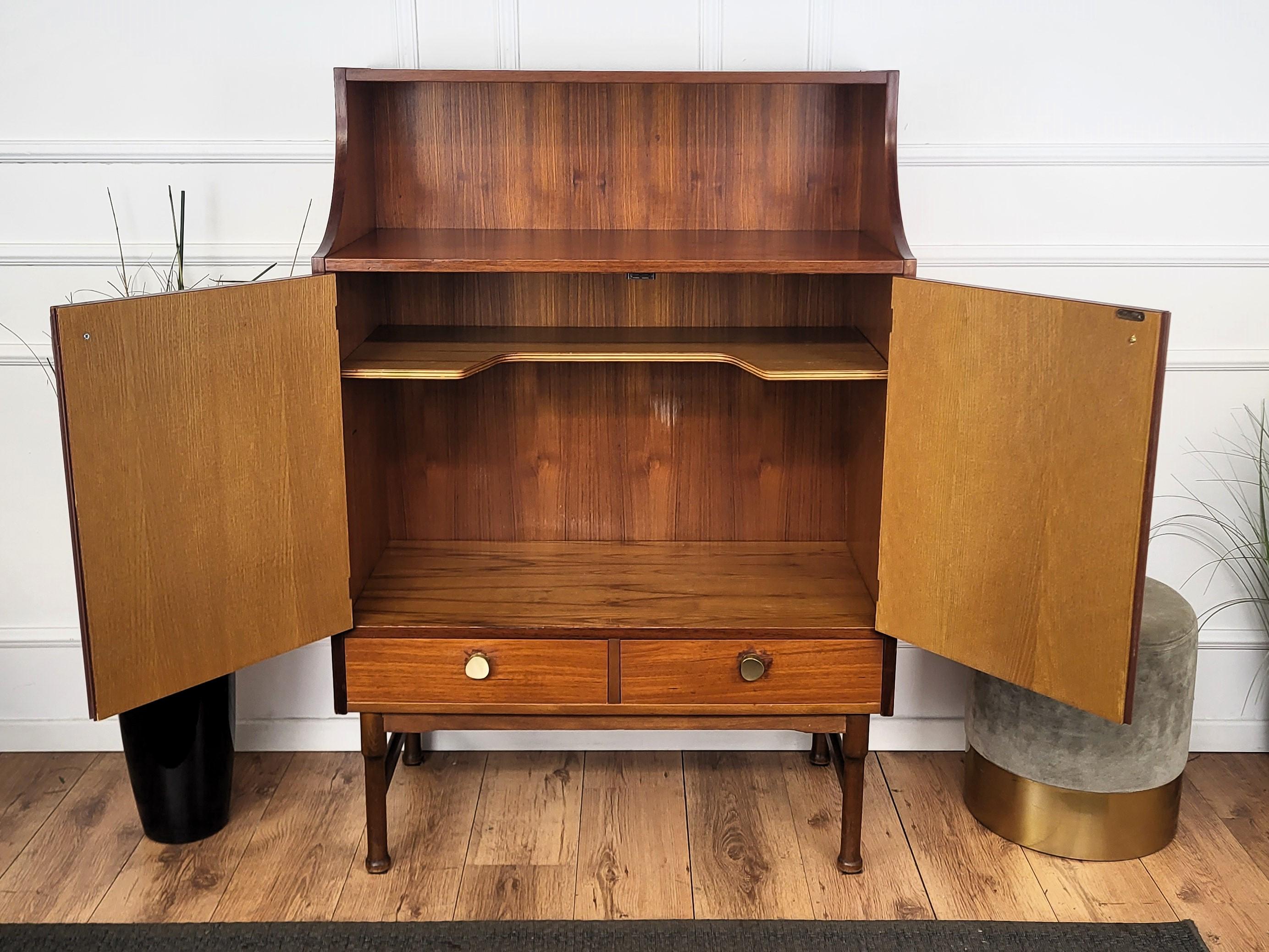 1960s Mid-Century Modern MCM Italian Walnut Wood and Brass Dry Bar Cabinet 2