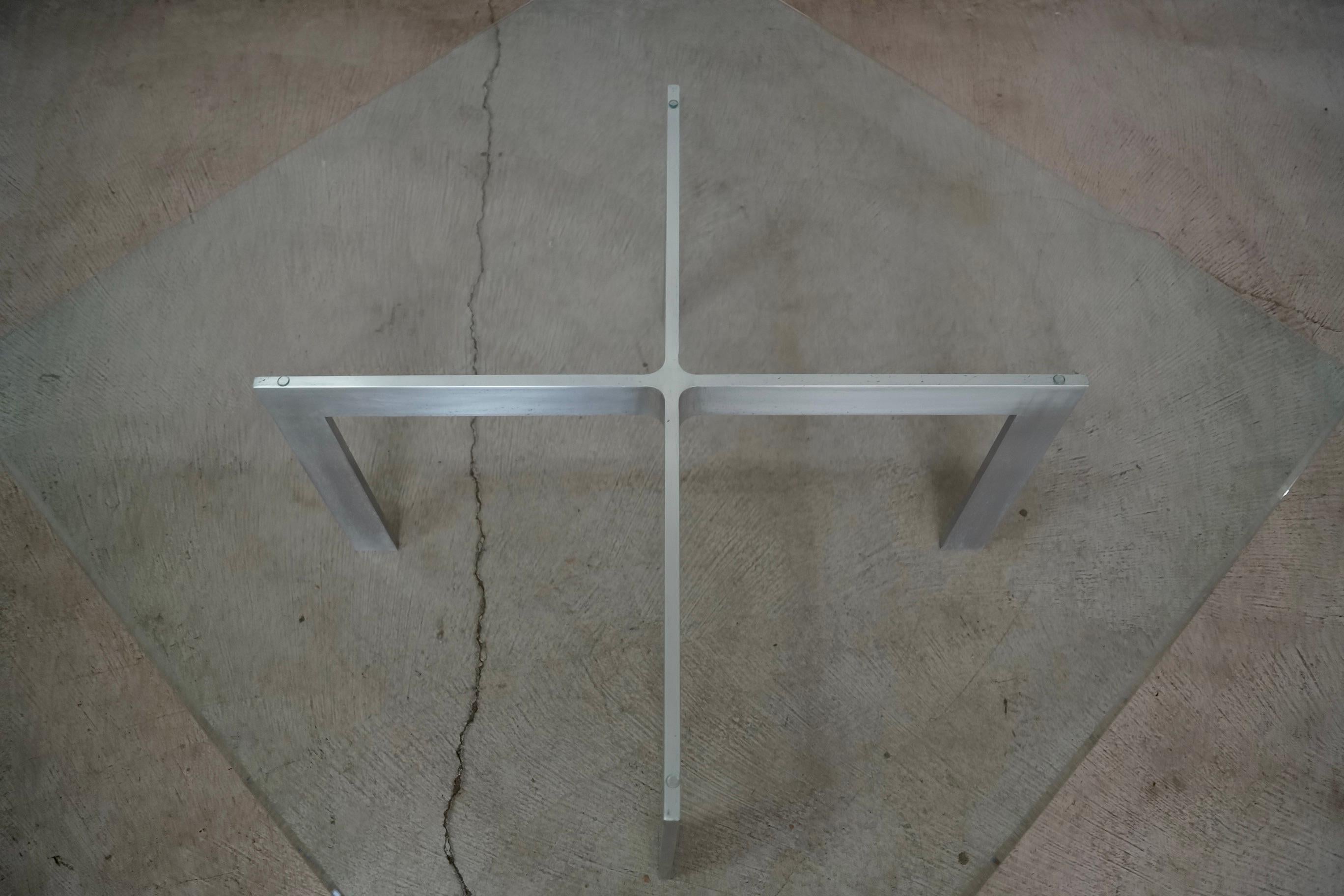 Table basse moderne mi-siècle Mies Van Der Rohe des années 1960 en vente 5