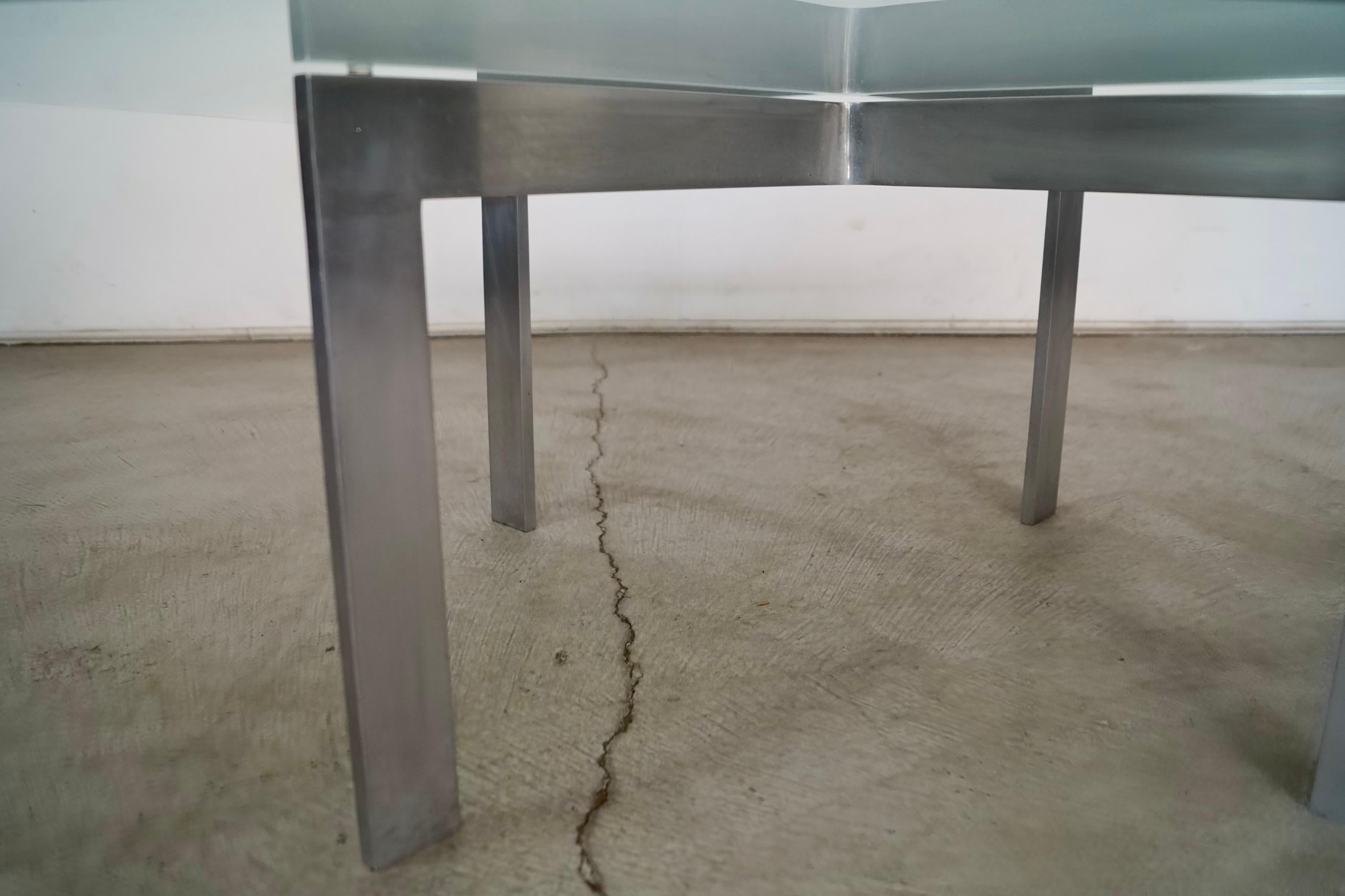 Table basse moderne mi-siècle Mies Van Der Rohe des années 1960 en vente 10