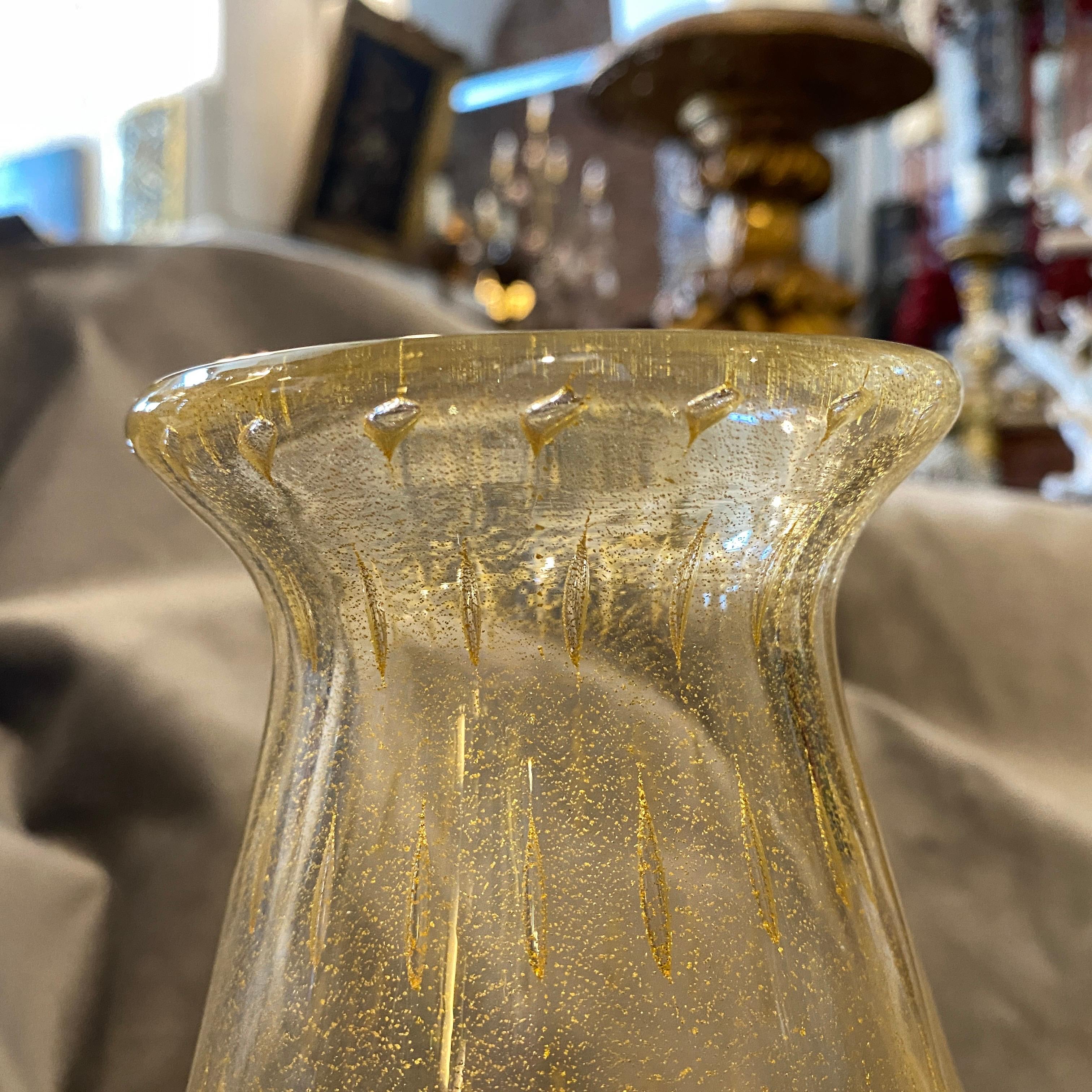 1960s Barovier Style Mid-Century Modern Bullicante Murano Glass Vase  For Sale 4