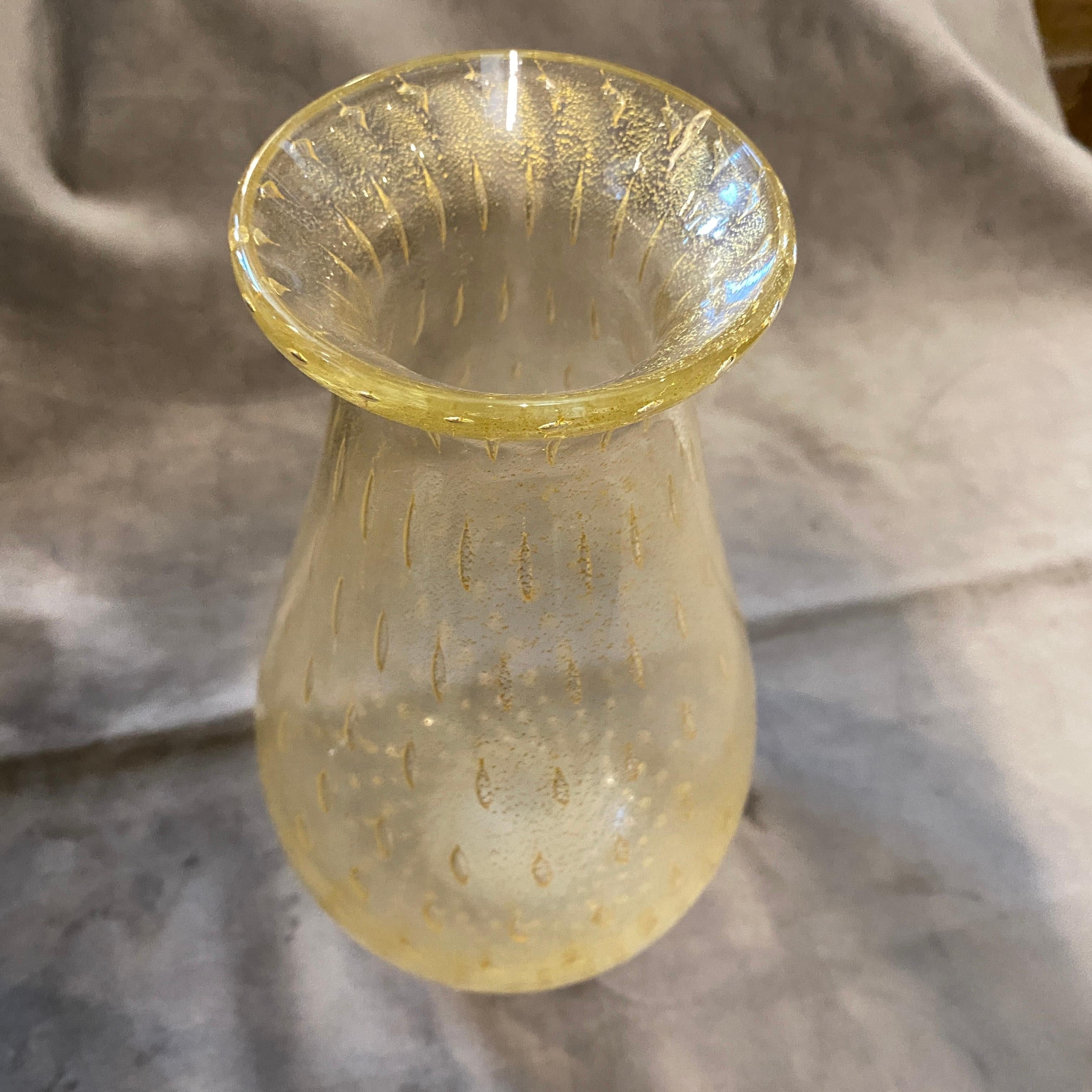 20th Century 1960s Barovier Style Mid-Century Modern Bullicante Murano Glass Vase  For Sale