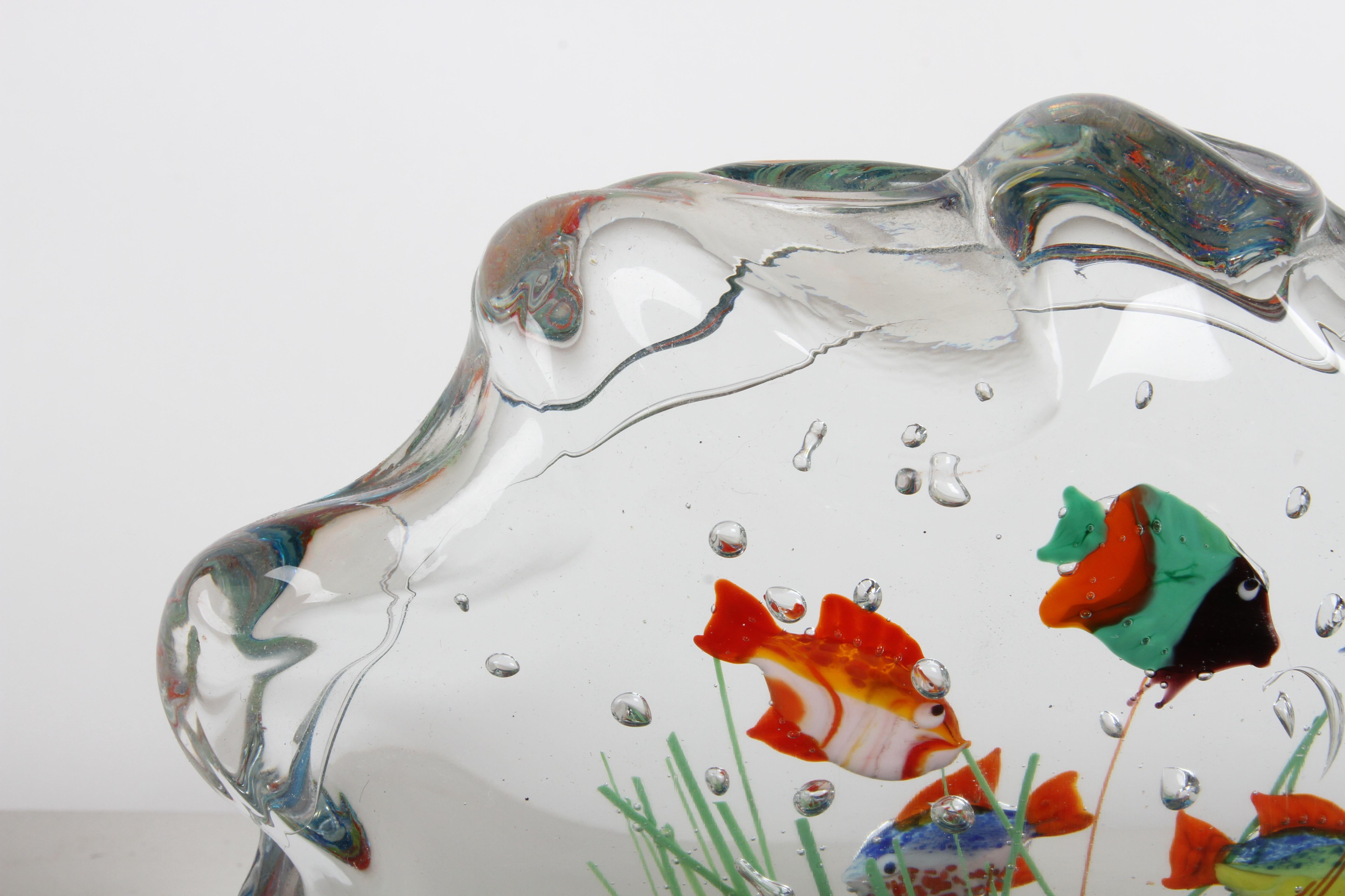 1960 Mid- Century Modern - Murano Italia - Scultura di pesce d'acquario in vetro In condizioni buone in vendita a St. Louis, MO