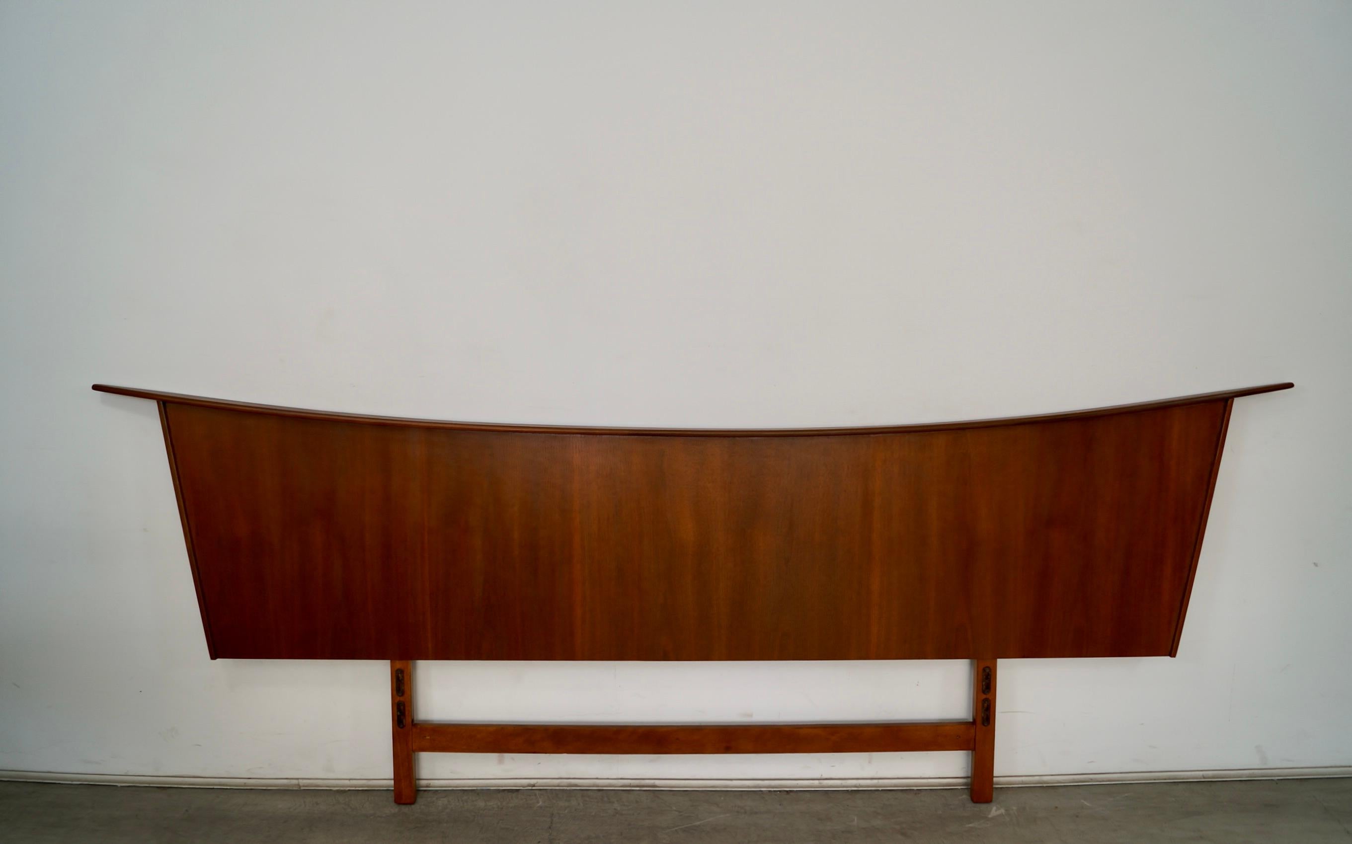 American 1960's Mid-Century Modern Nakashima-Style Headboard For Sale