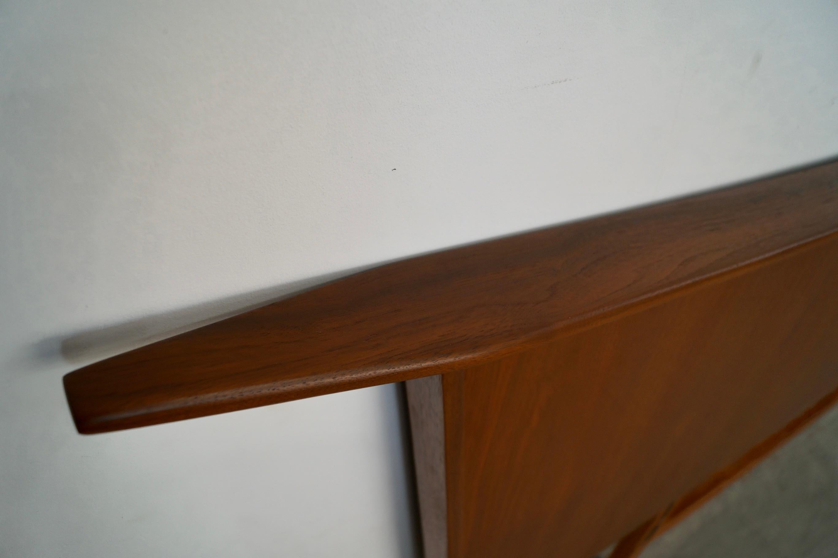 1960's Mid-Century Modern Nakashima-Style Headboard For Sale 2