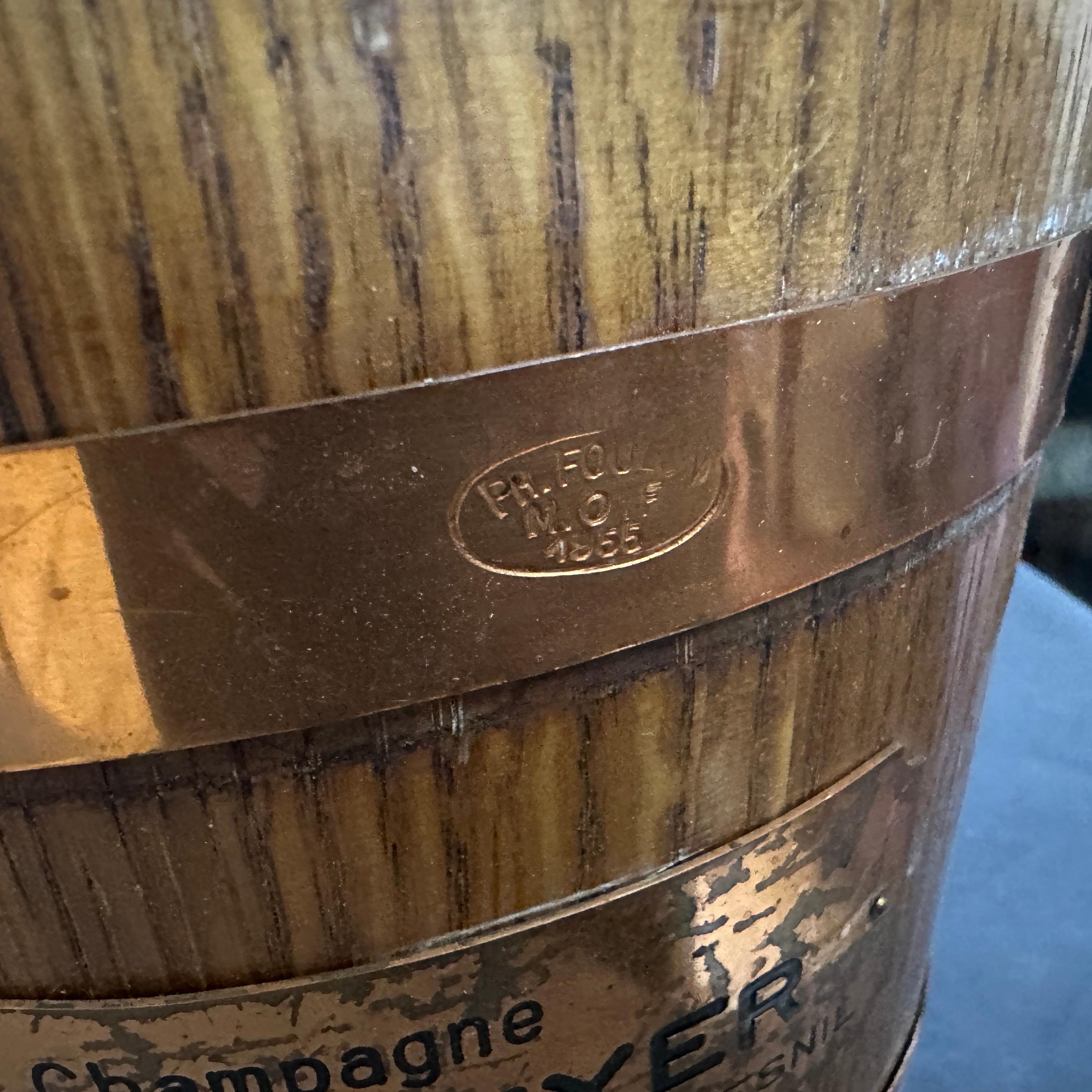 1960s Mid-Century Modern Oak and Copper French Wine Cooler by Champagne Rouyer In Good Condition For Sale In Aci Castello, IT