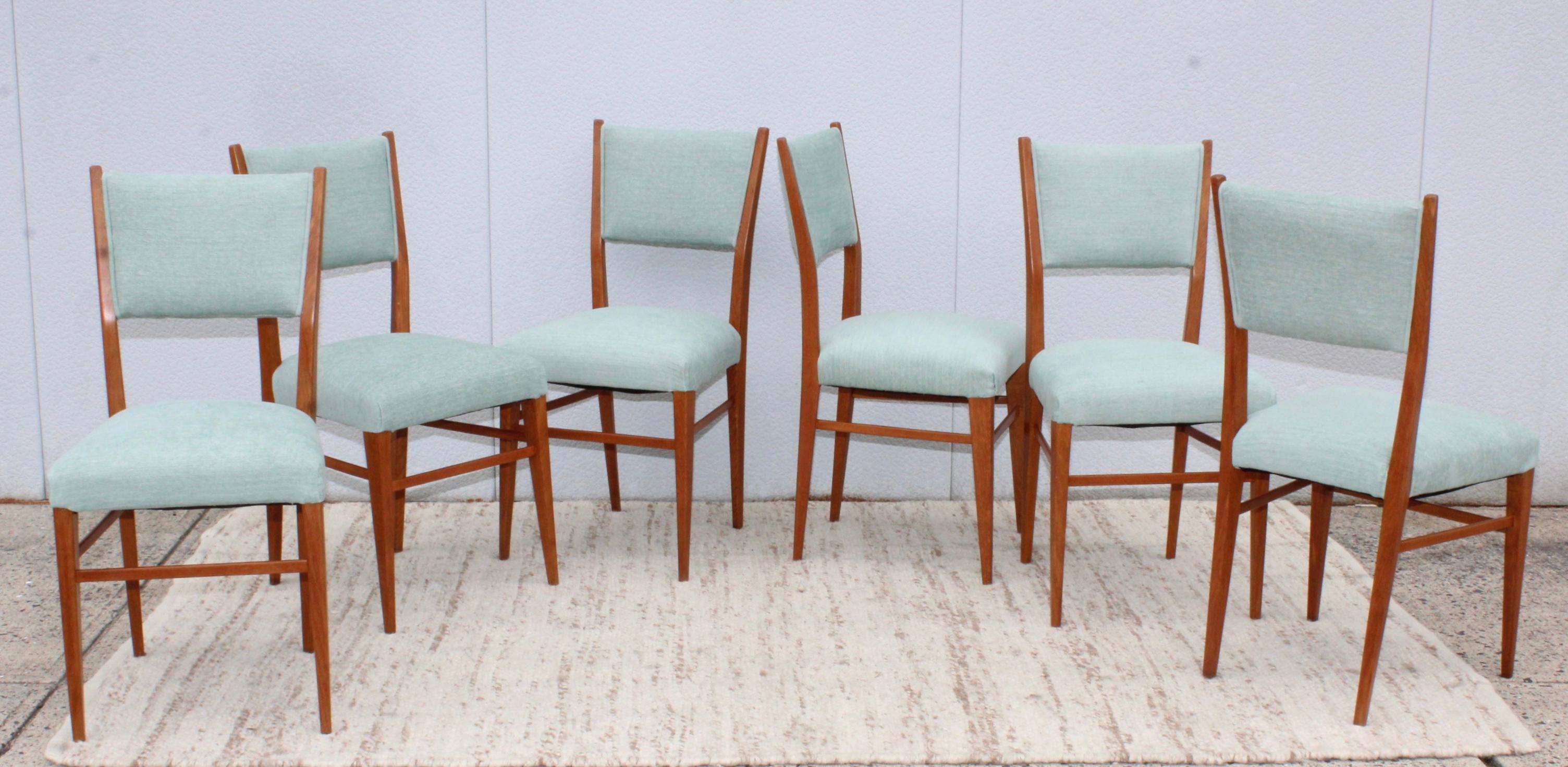 1960's Mid-Century Modern Oak Italian Dining Chairs In Good Condition In New York, NY