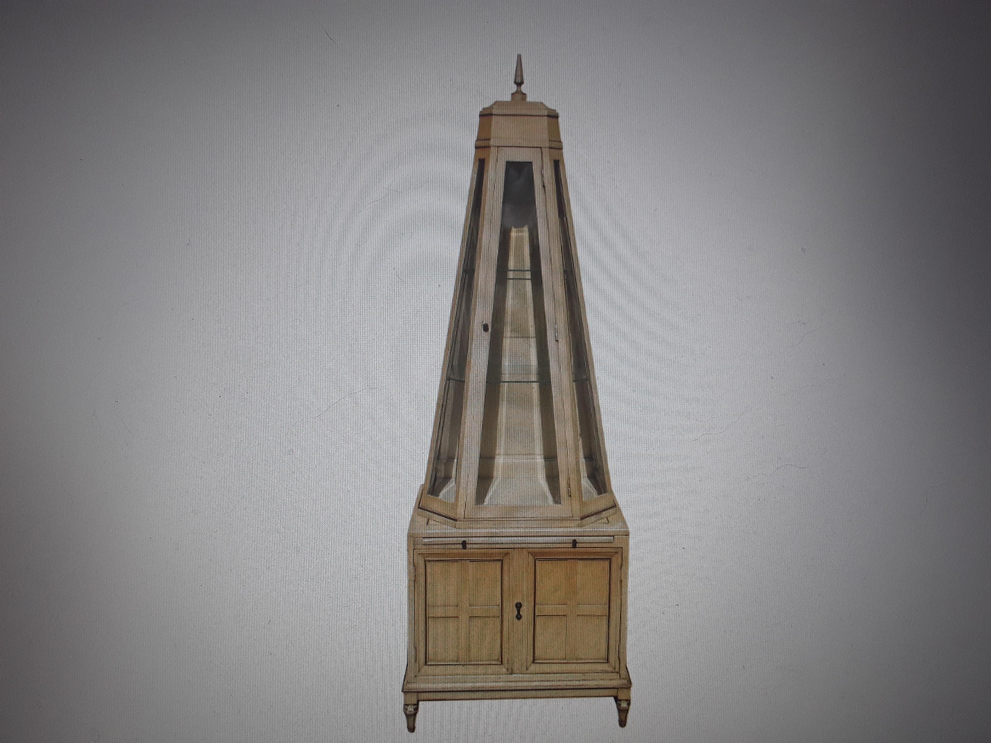 1960's Mid Century Modern Obelisk Form Sekretär/ Vitrine/ Kabinett im Angebot 7