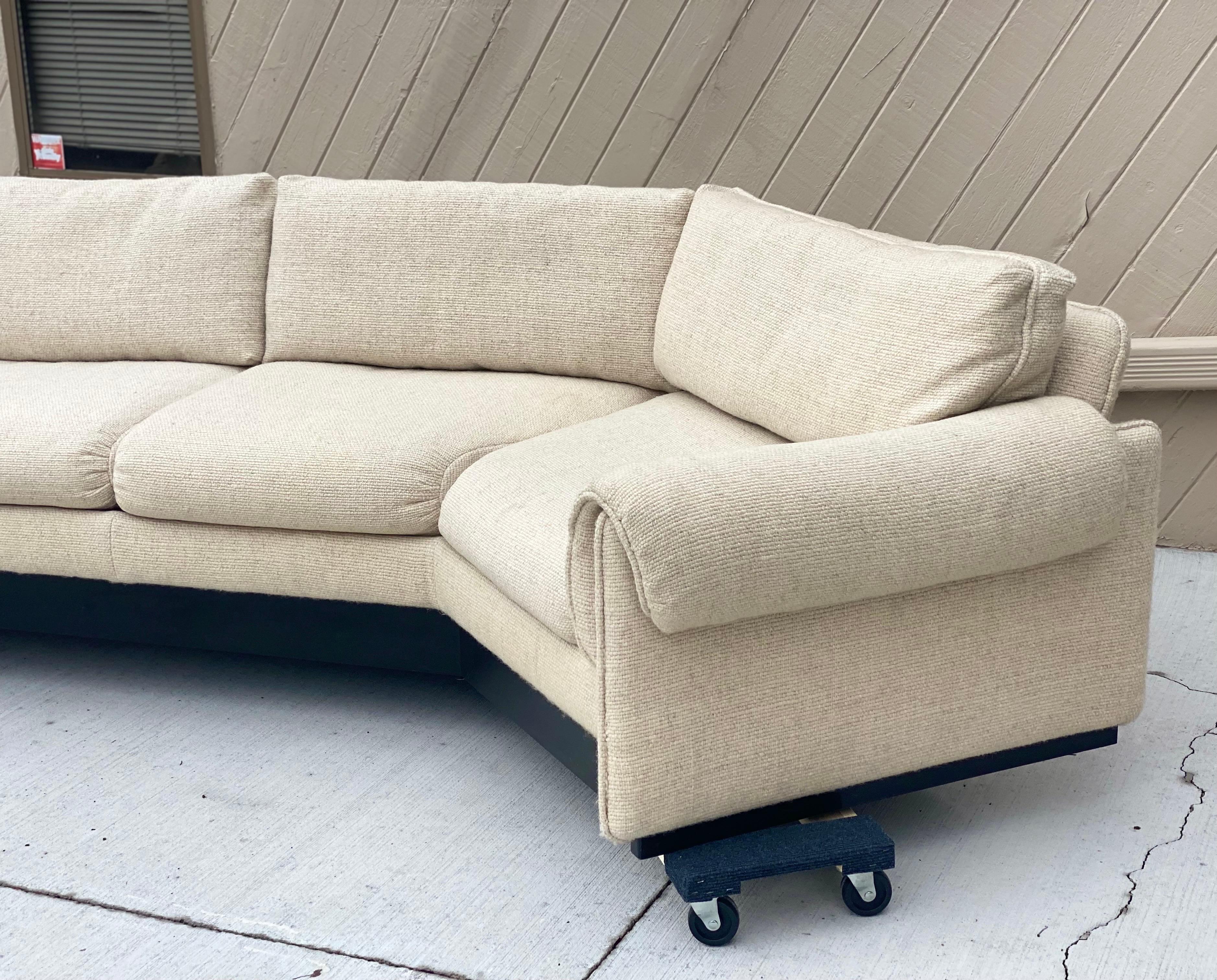 1960s Mid-Century Modern Plinth Angular One-Piece Sectional 5