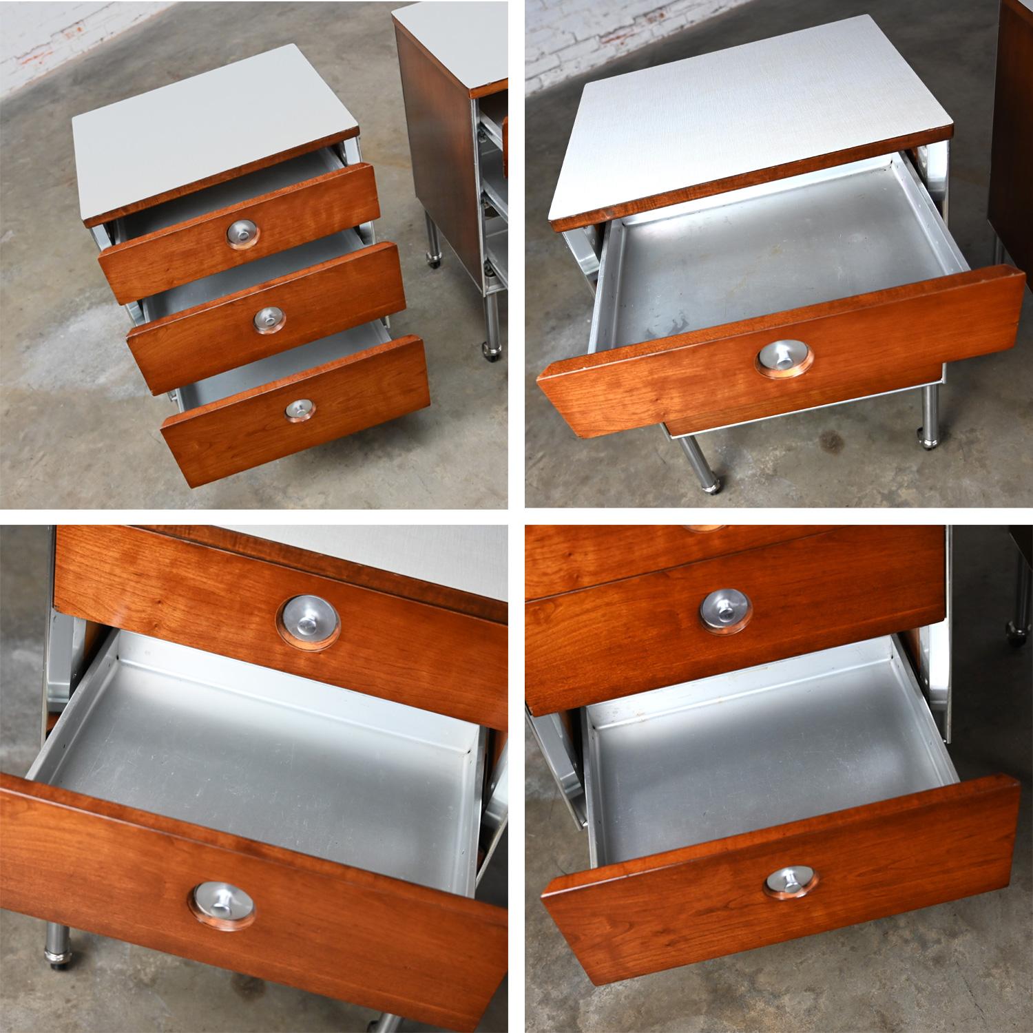 1960’s Mid Century Modern Raymond Loewy for Hill Rom Nightstands or End Tables  For Sale 13