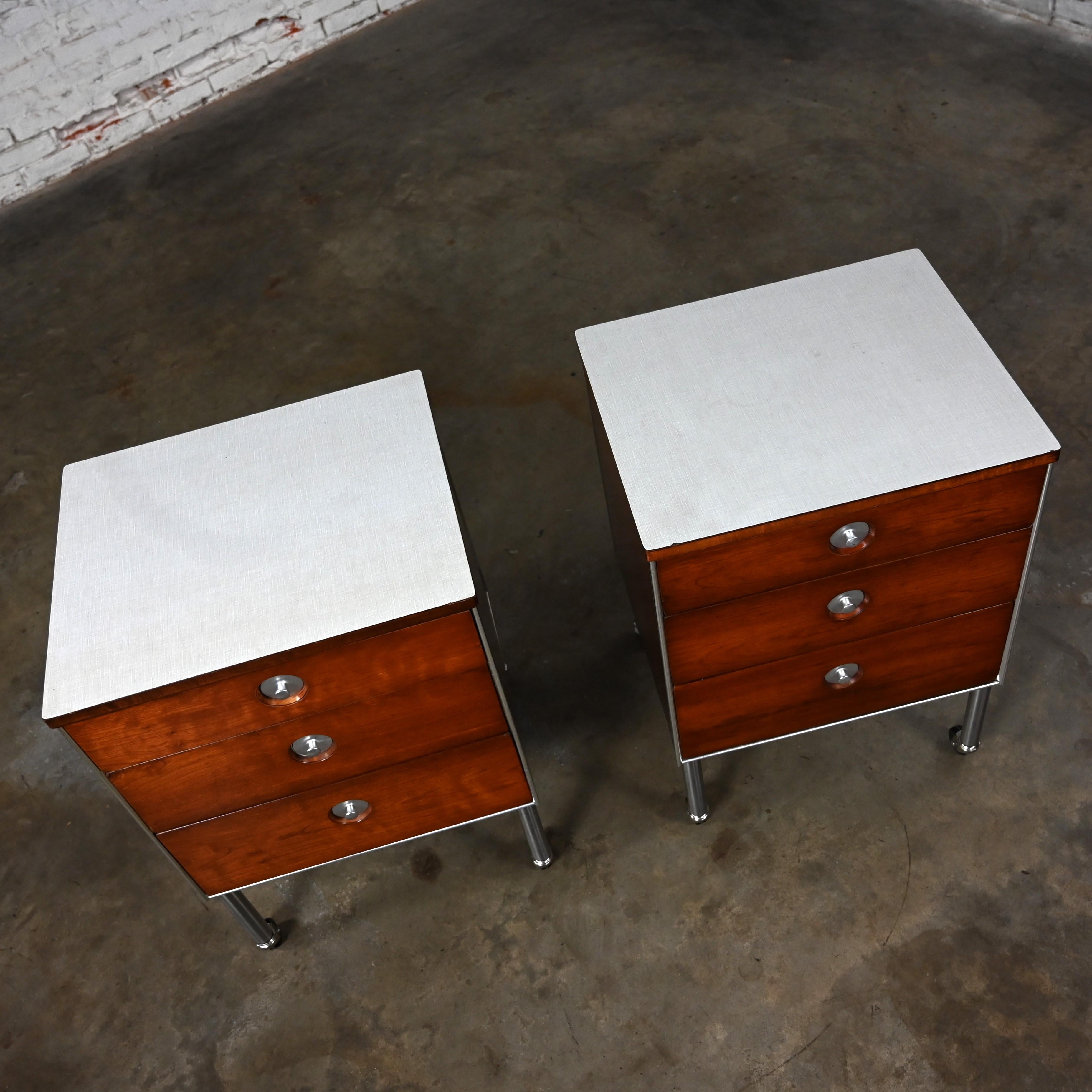 1960’s Mid Century Modern Raymond Loewy for Hill Rom Nightstands or End Tables  In Good Condition For Sale In Topeka, KS