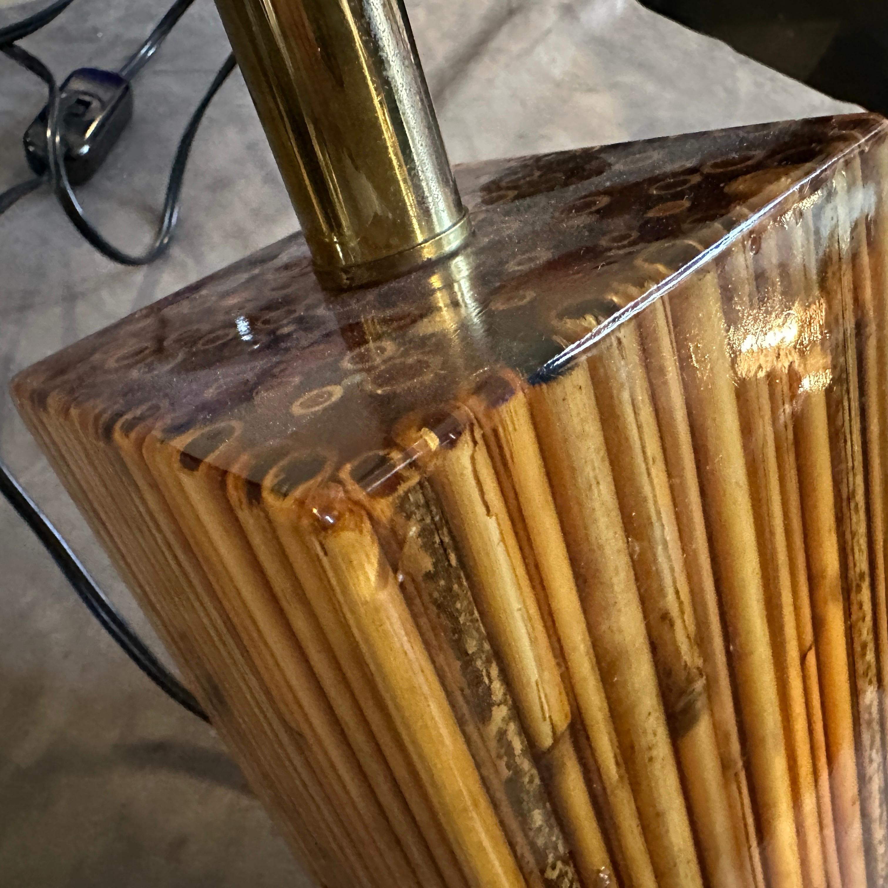 Laiton Lampe de bureau italienne Riccardo Marzi en résine de bambou, mi-siècle moderne, années 1960 en vente