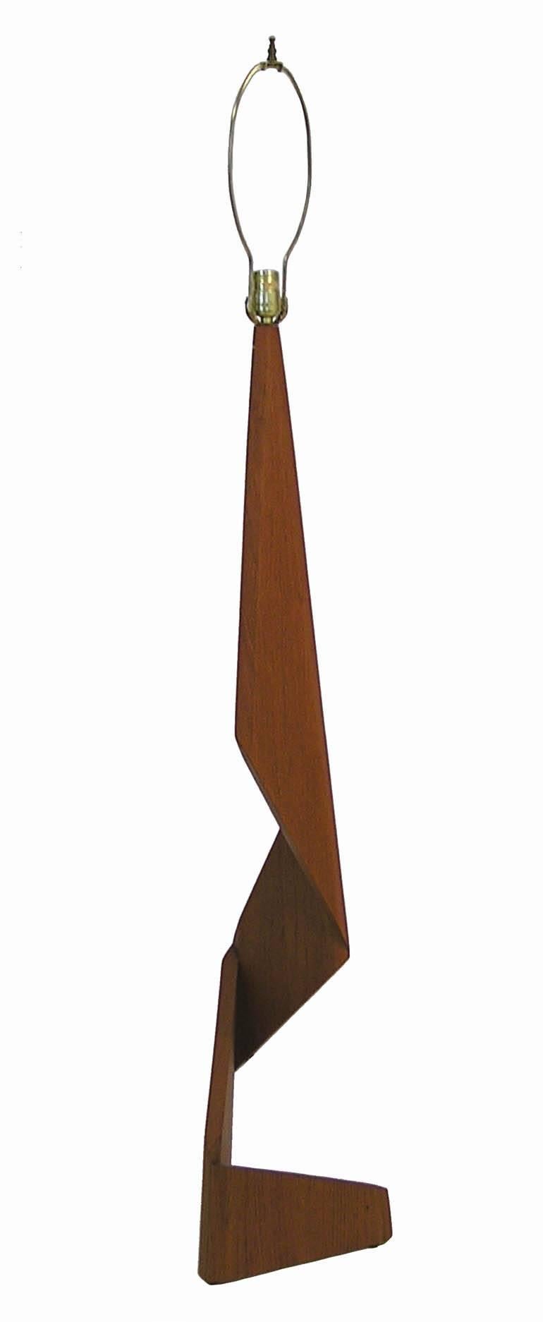 1960s Mid-Century Modern Sculpted Teak Zig Zag Floor Lamps, Denmark In Excellent Condition In Winnipeg, Manitoba