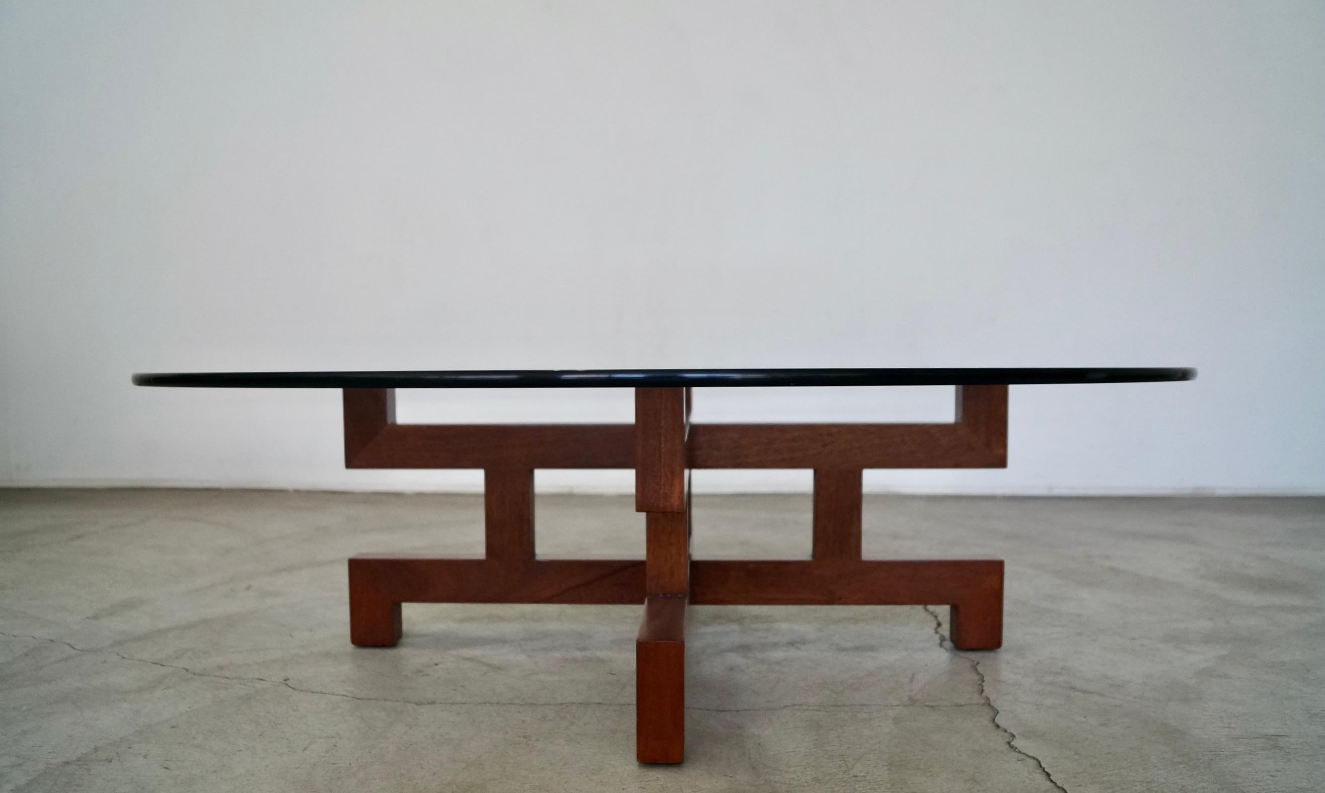 Milieu du XXe siècle Table basse sculpturale Mid-Century Modern des années 1960 en vente