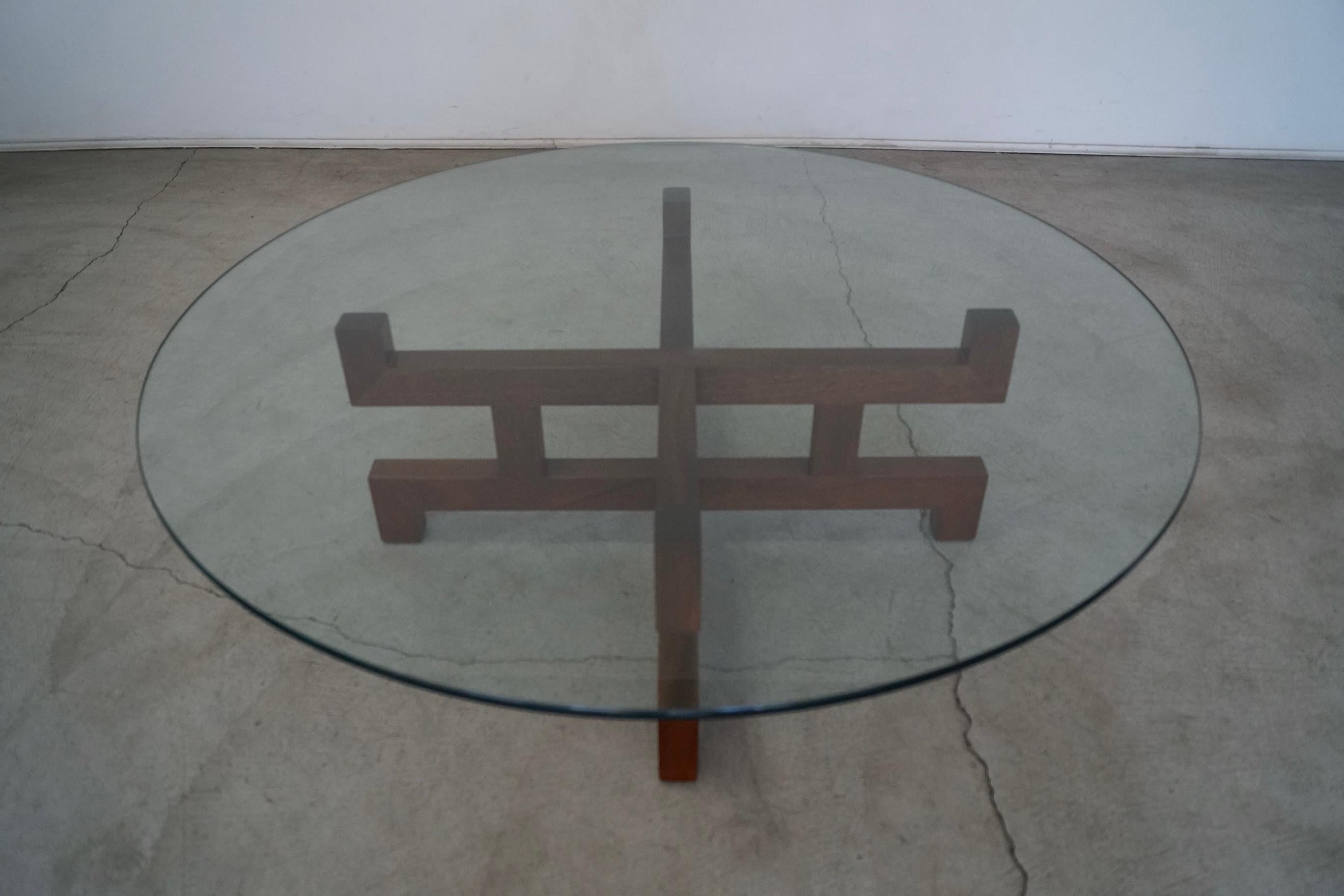 1960's Mid-Century Modern Sculptural Coffee Table For Sale 1