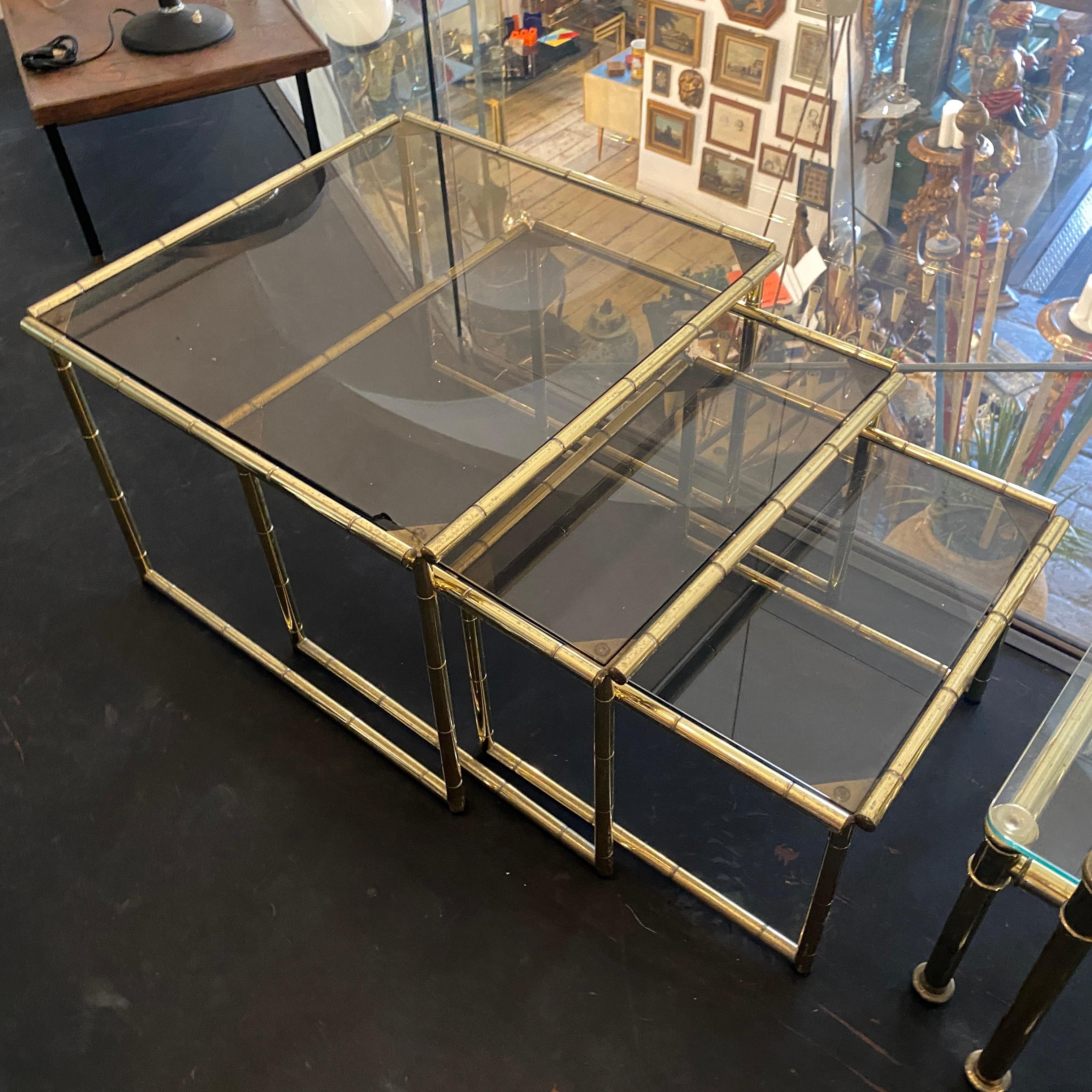 1960s Mid-Century Modern Set of Three Brass and Glass Italian Nesting Tables 3