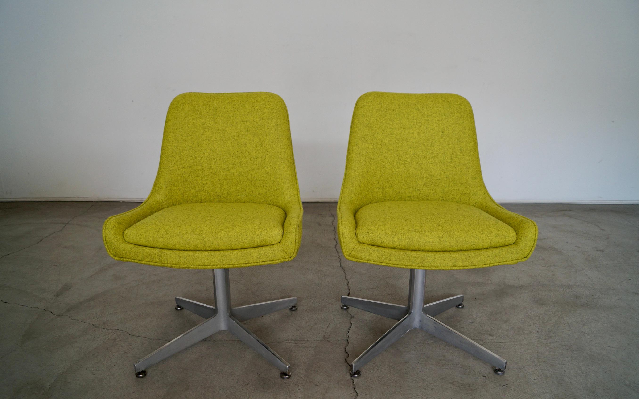 1960's Mid-Century Modern Side Chairs, a Pair In Excellent Condition For Sale In Burbank, CA