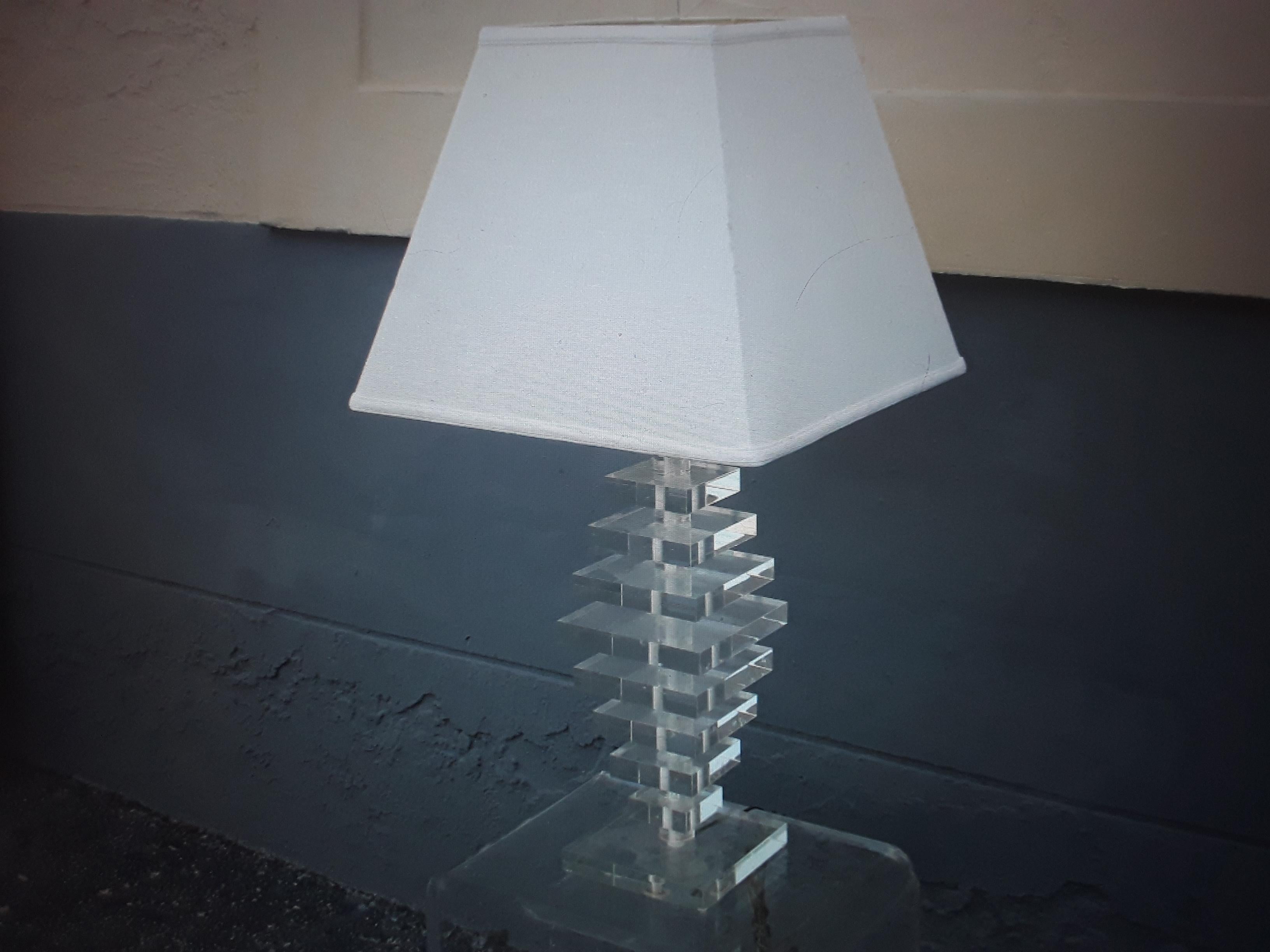 1960's Mid Century Modern Stacked Lucite Table Lamp with Shade - High Quality For Sale 2