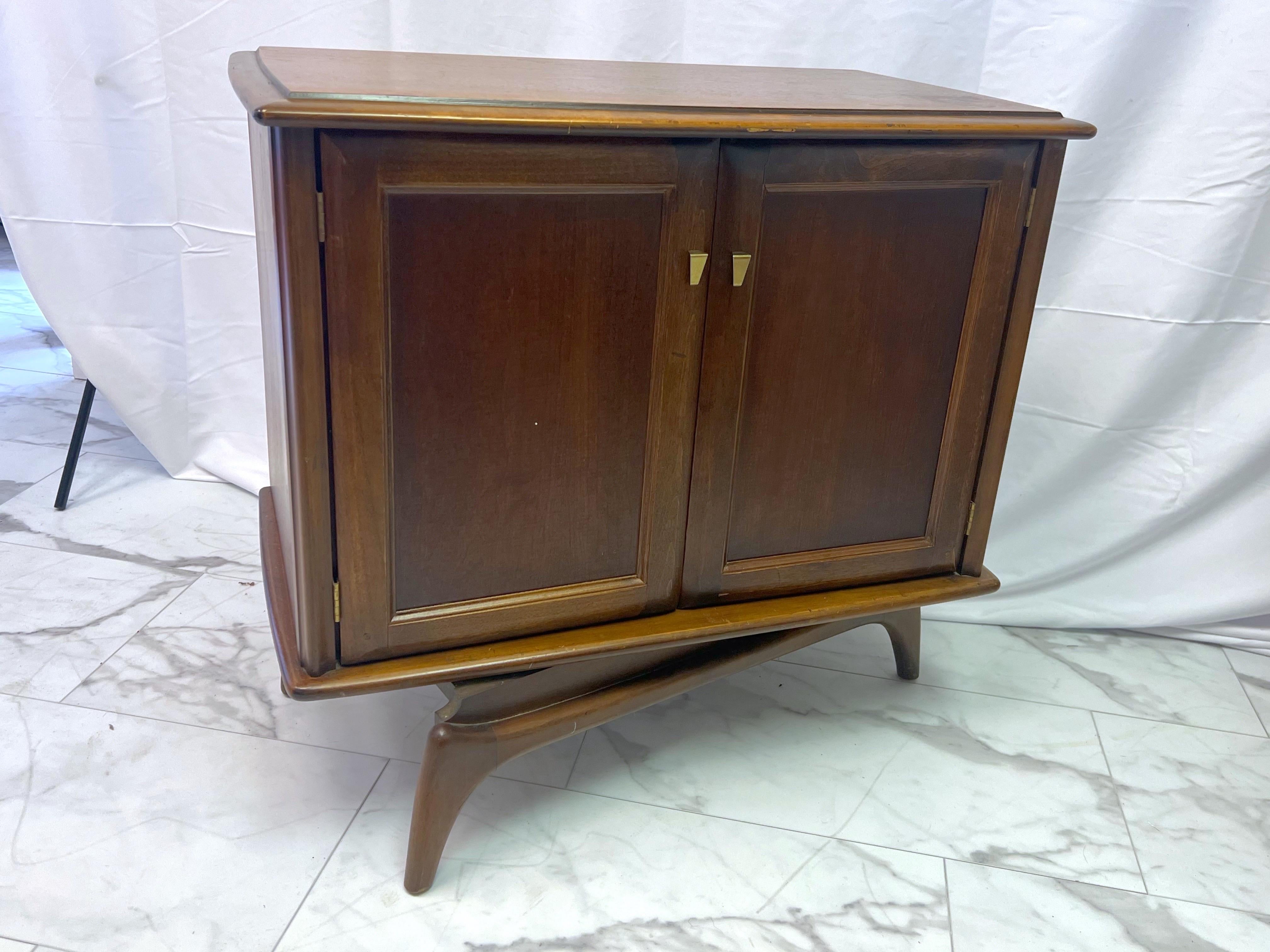 1960’s Mid-Century Modern Swivel Cabinet For Sale 6