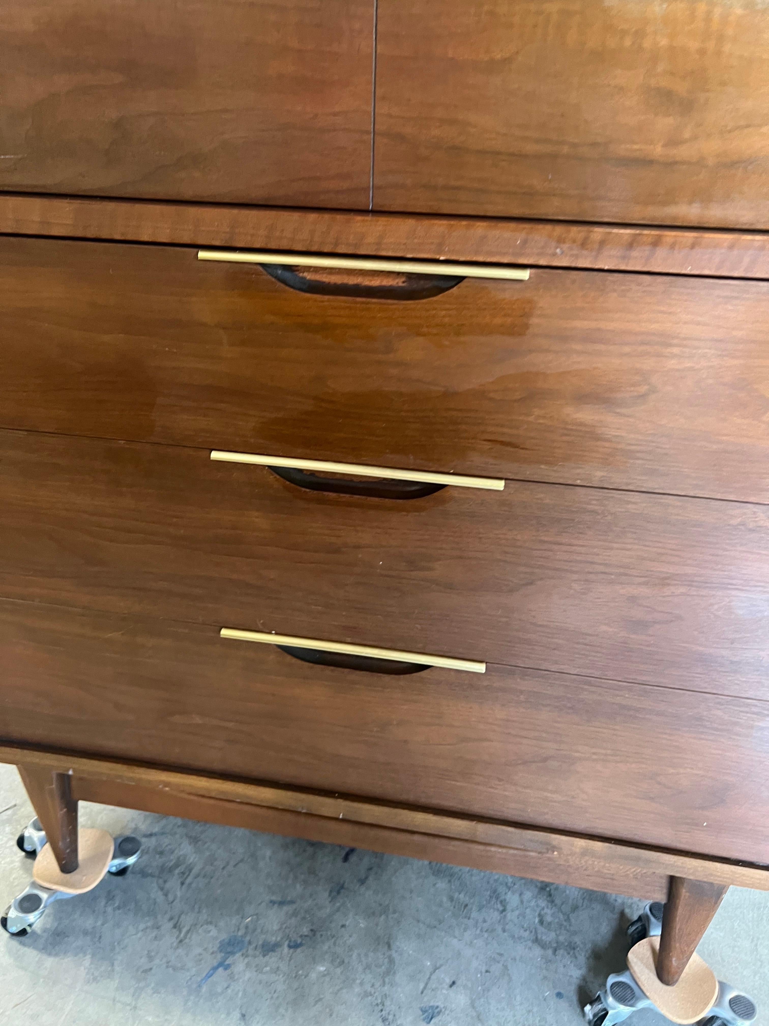 1960er Jahre Mid-Century Modern Tableau Highboy Dresser von Kent Coffey im Angebot 6