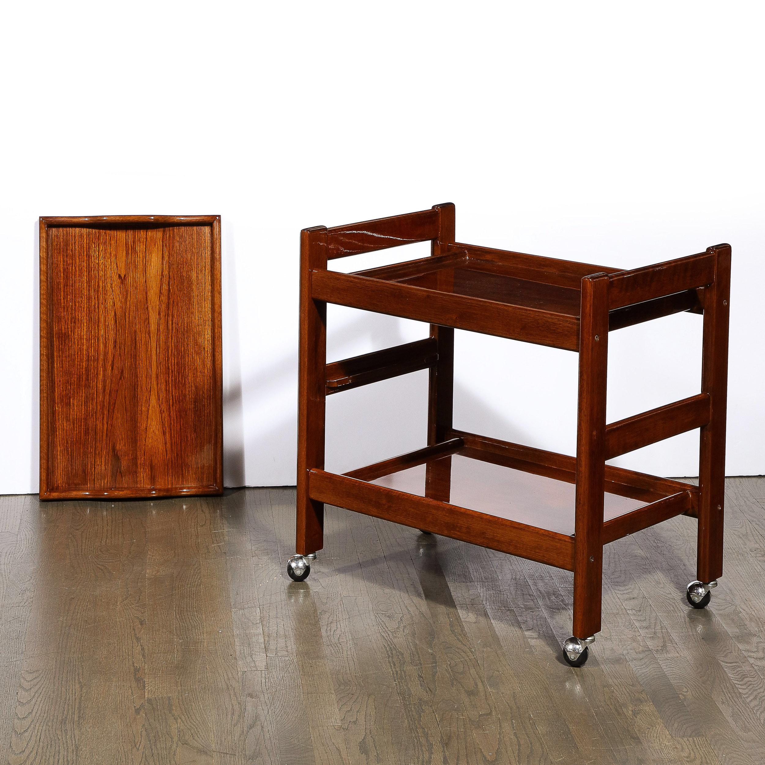 1960s Mid-Century Modern Three-Tier Bar Cart on Castors in Book-Matched Walnut  For Sale 3