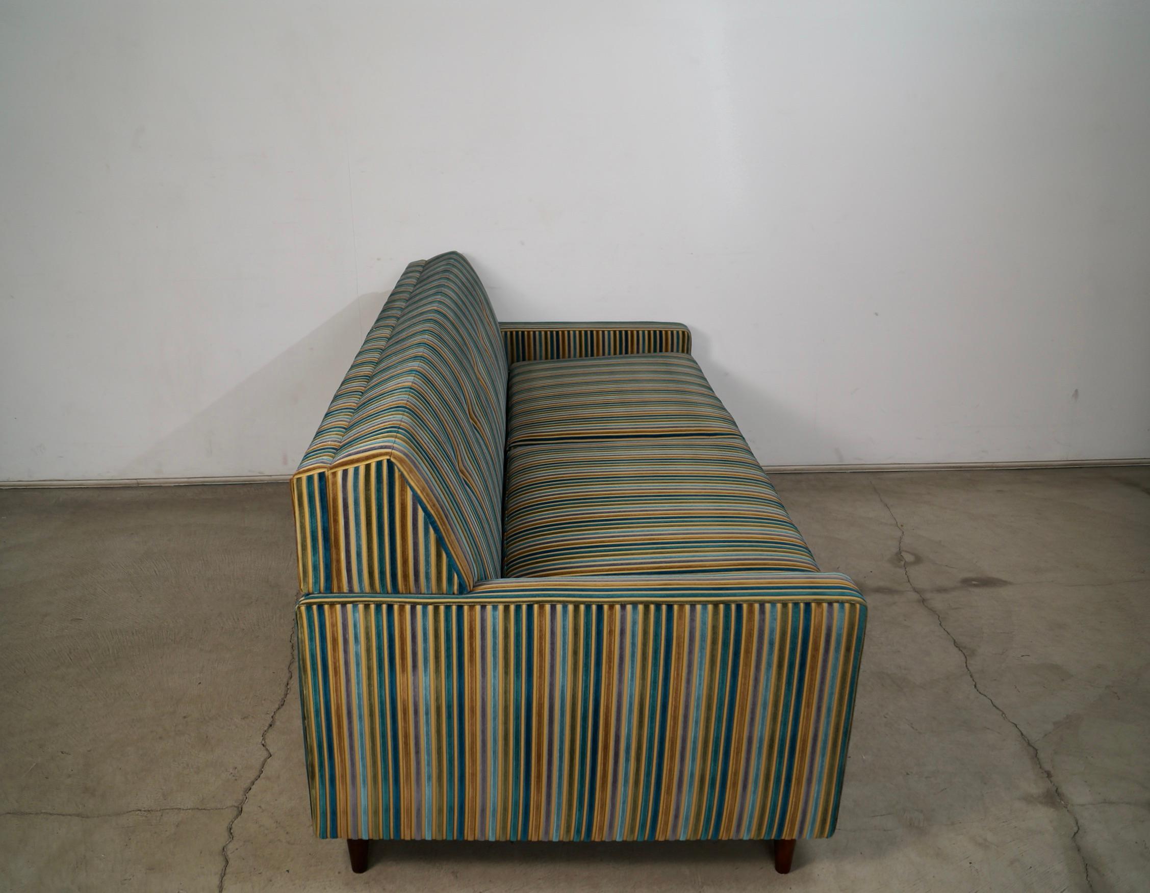 Divano Queen in velluto di metà secolo moderno degli anni '60  Letto in vendita 5