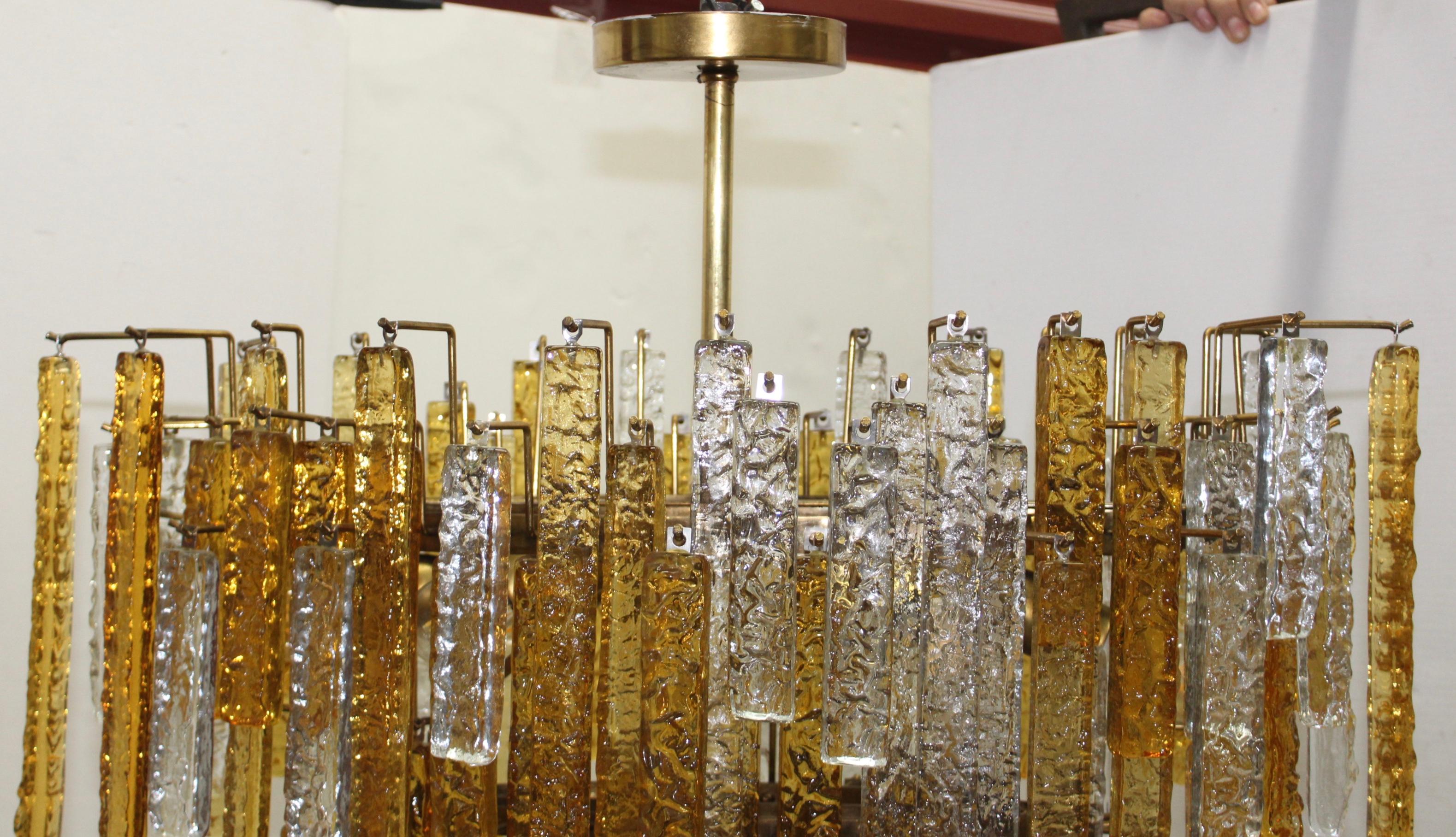 Brass 1960s Mid-Century Modern Venini Glass Oval Chandelier For Sale