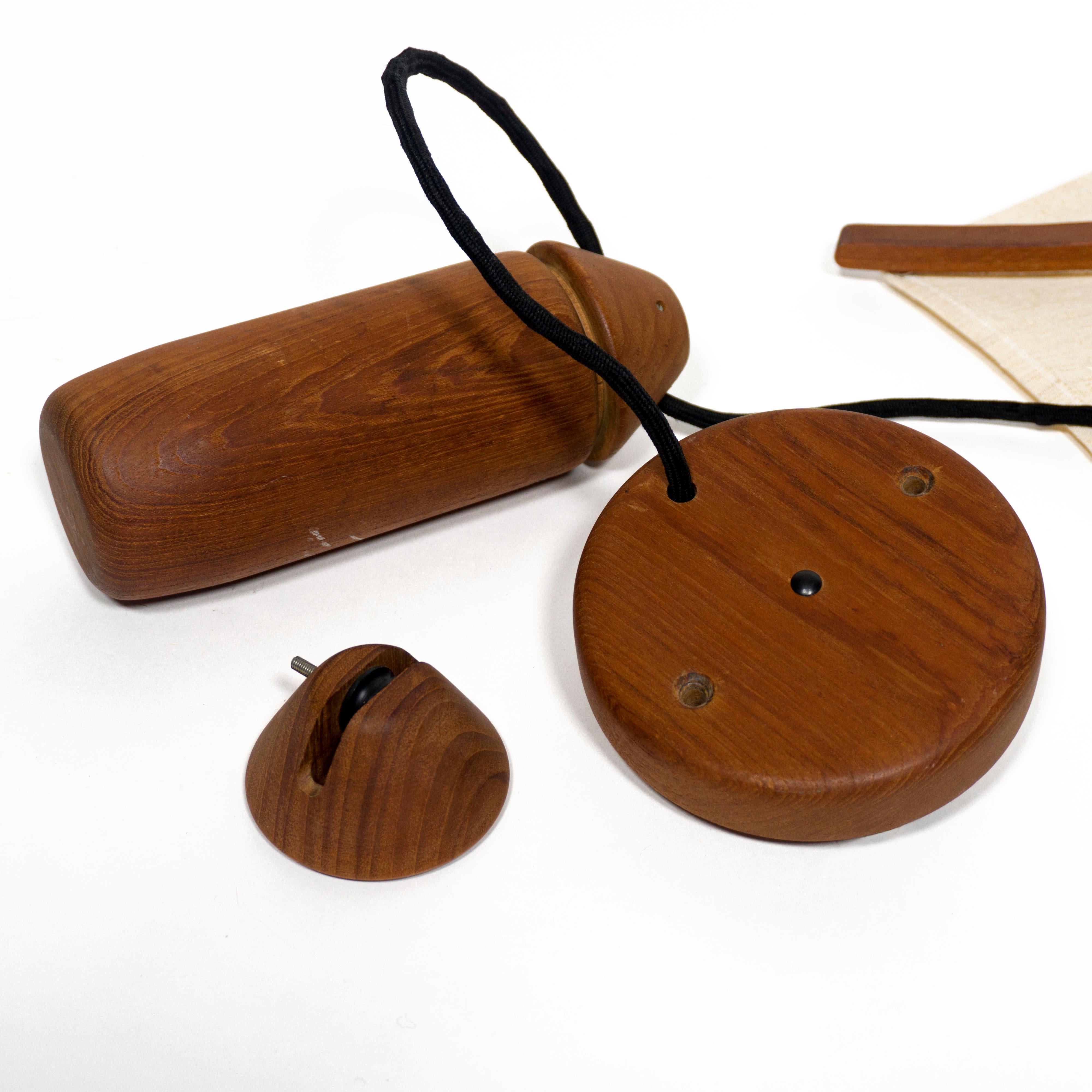 1960s Mid-Century Modern Vintage Domus Teak Linen Counterweight Pendant Lamp 3